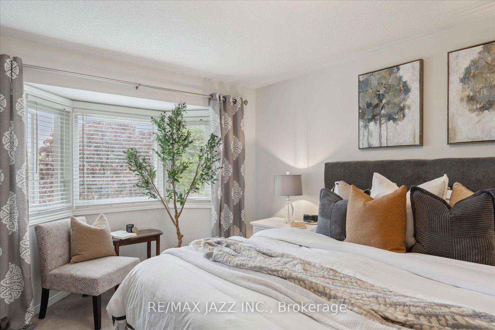 Photo 26 of 11 Griffen Place, Whitby, Rolling Acres — HOMEH