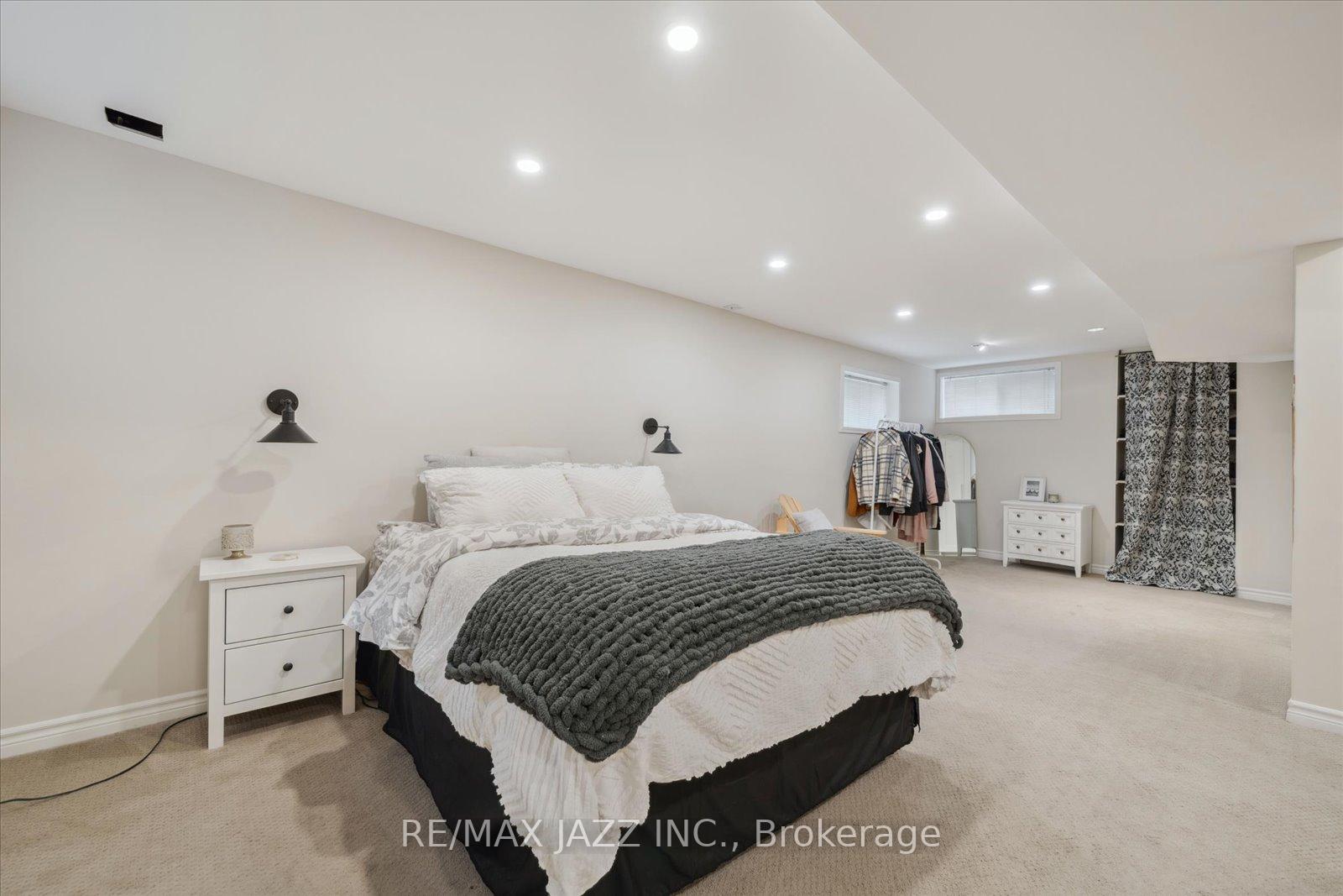 Photo 39 of 11 Griffen Place, Whitby, Rolling Acres — HOMEH