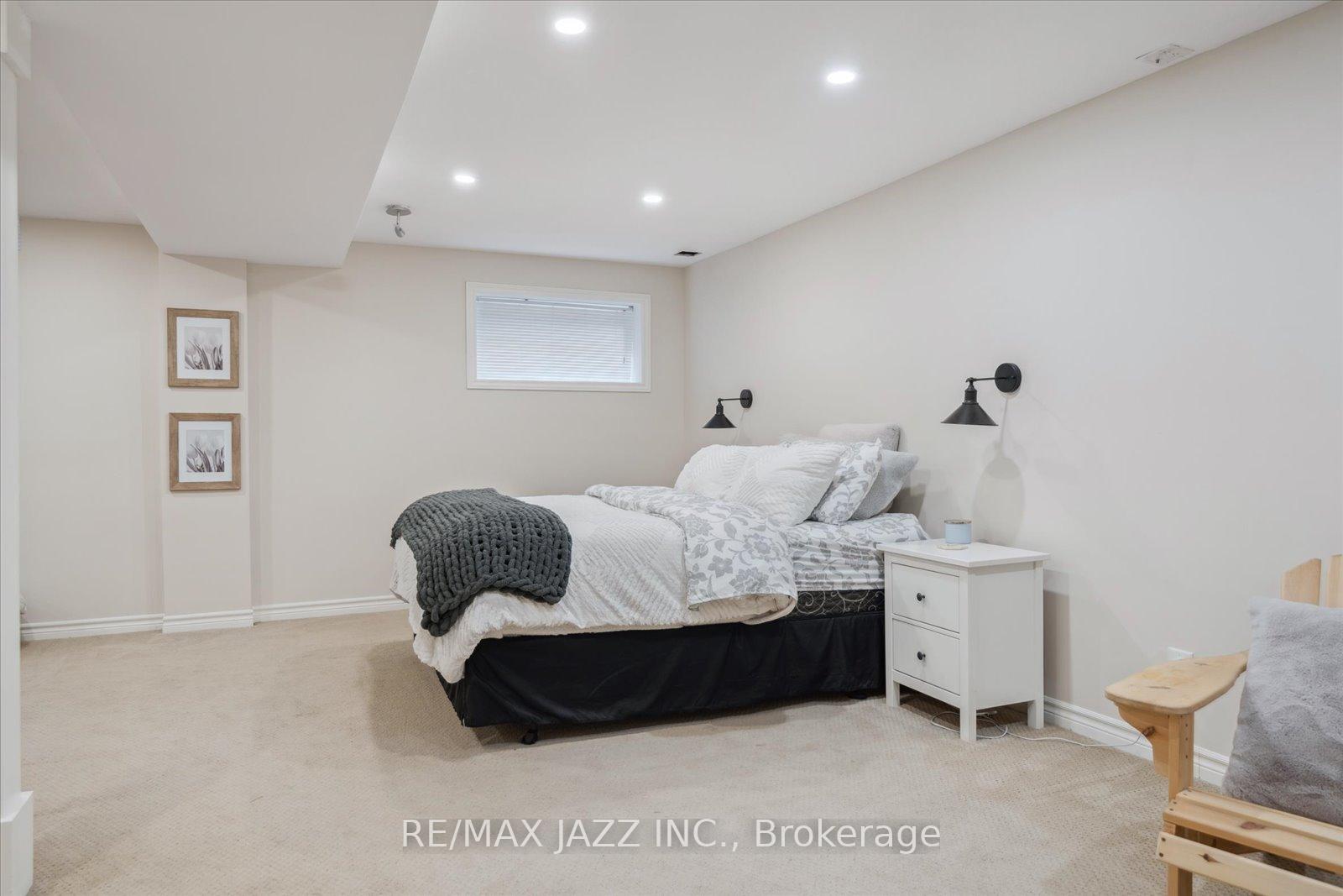 Photo 41 of 11 Griffen Place, Whitby, Rolling Acres — HOMEH