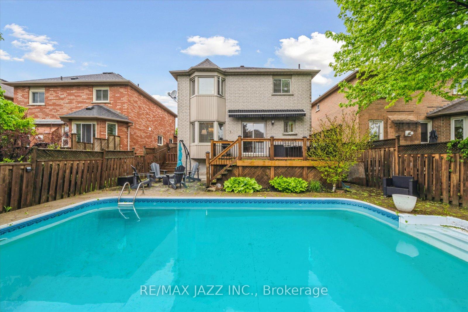 Photo 45 of 11 Griffen Place, Whitby, Rolling Acres — HOMEH