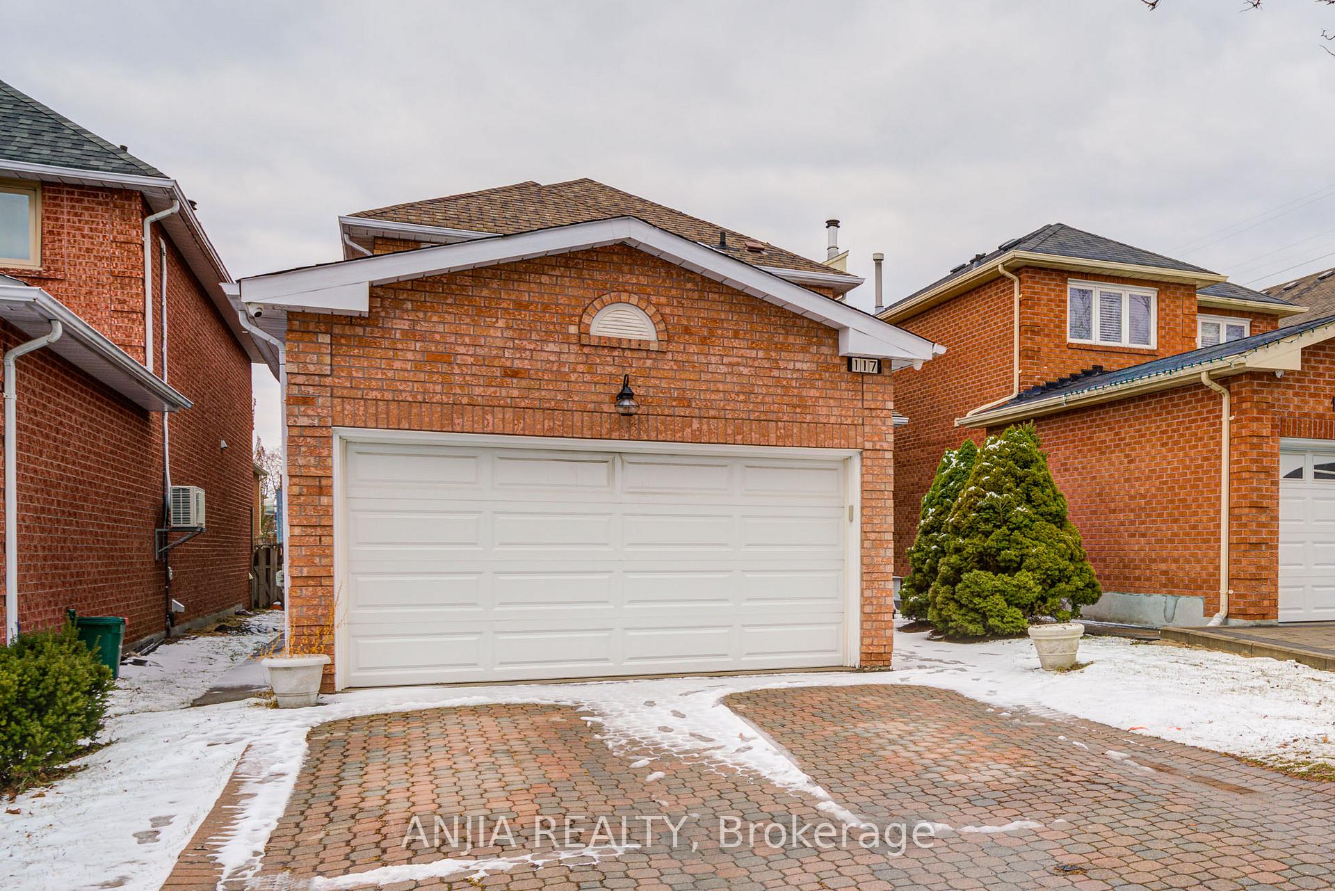 Photo 2 of 117 Redondo Drive, Vaughan, Beverley Glen — HOMEH