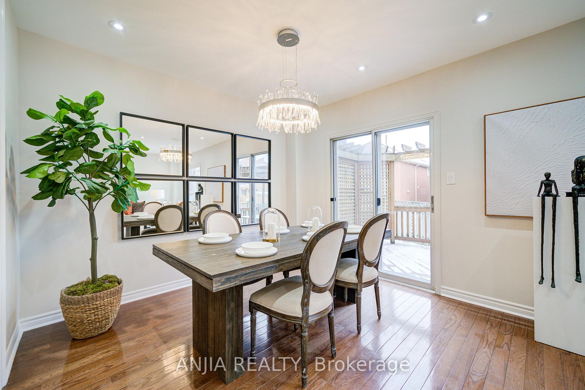 Photo 10 of 117 Redondo Drive, Vaughan, Beverley Glen — HOMEH