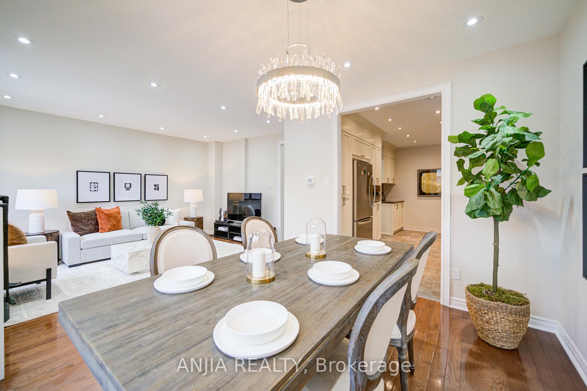 Photo 12 of 117 Redondo Drive, Vaughan, Beverley Glen — HOMEH