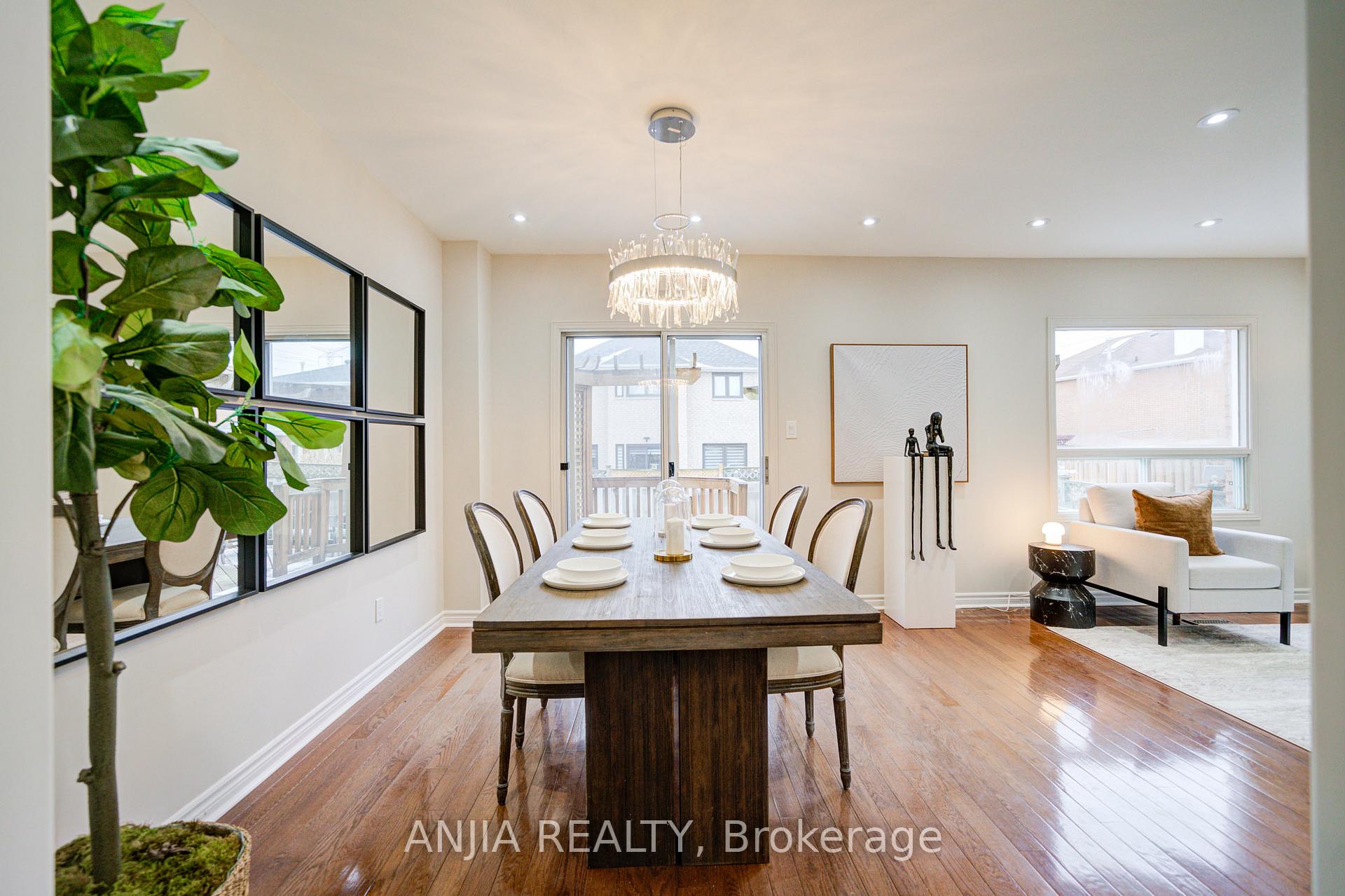 Photo 13 of 117 Redondo Drive, Vaughan, Beverley Glen — HOMEH