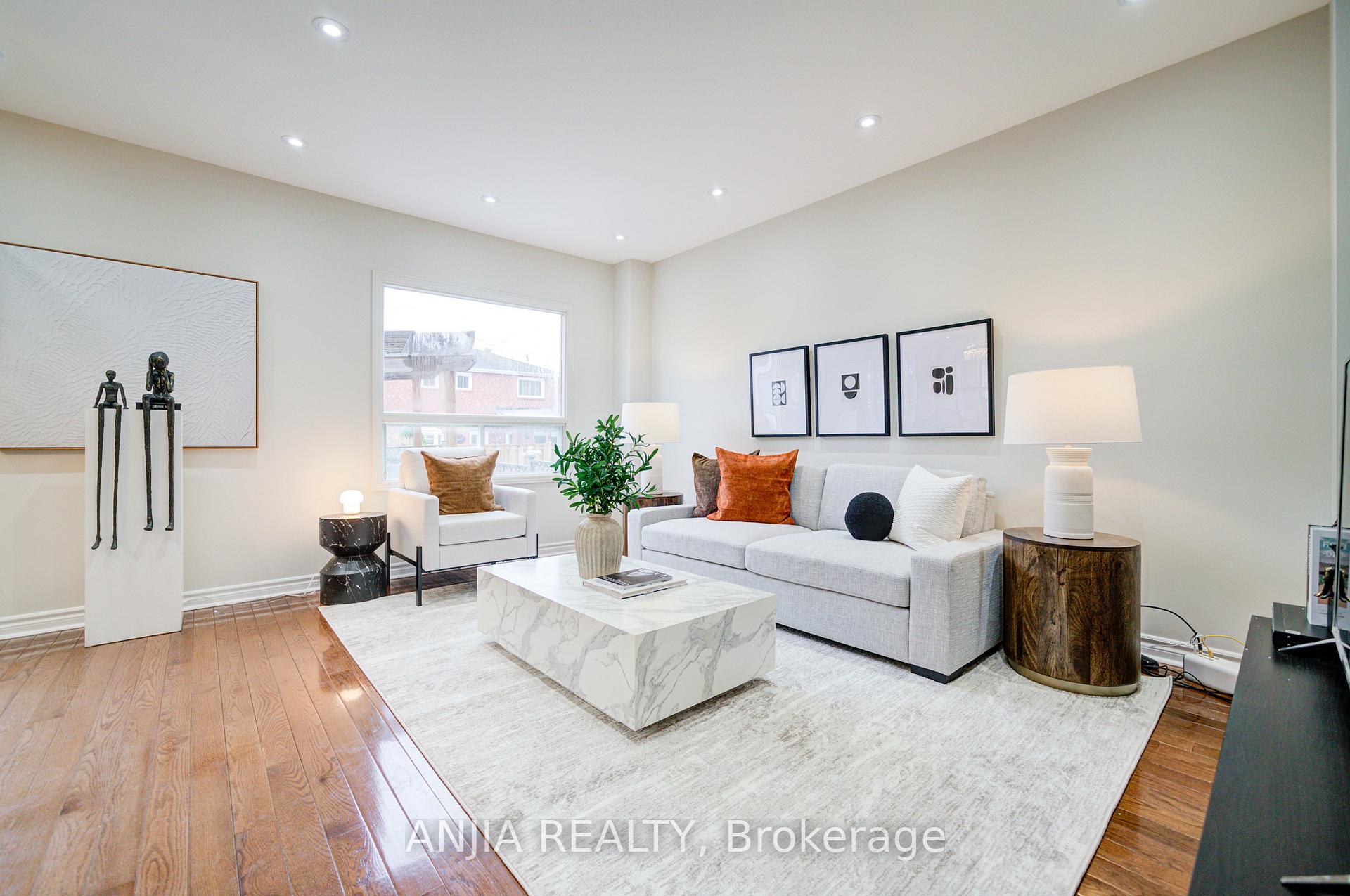 Photo 15 of 117 Redondo Drive, Vaughan, Beverley Glen — HOMEH