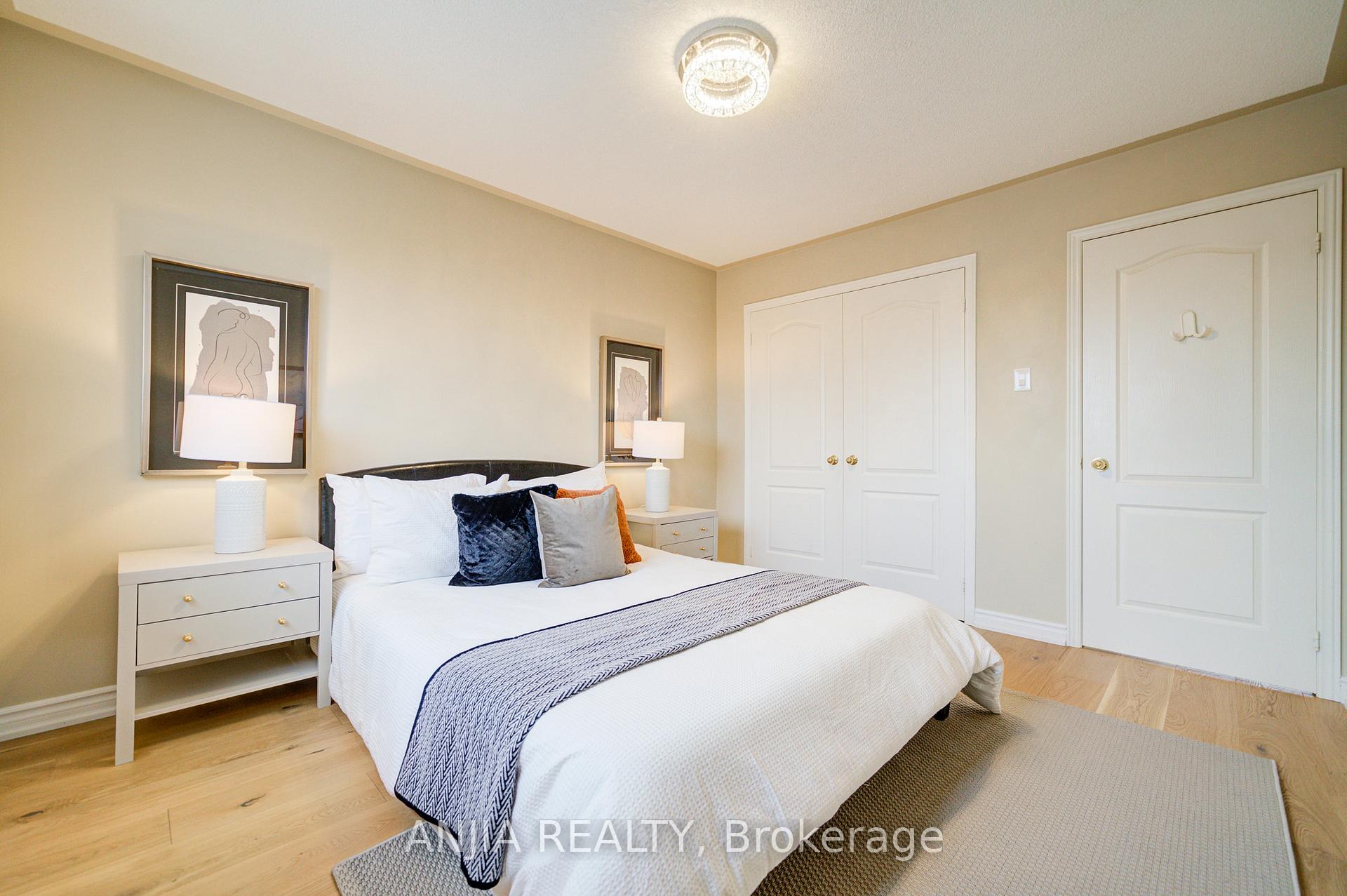 Photo 32 of 117 Redondo Drive, Vaughan, Beverley Glen — HOMEH
