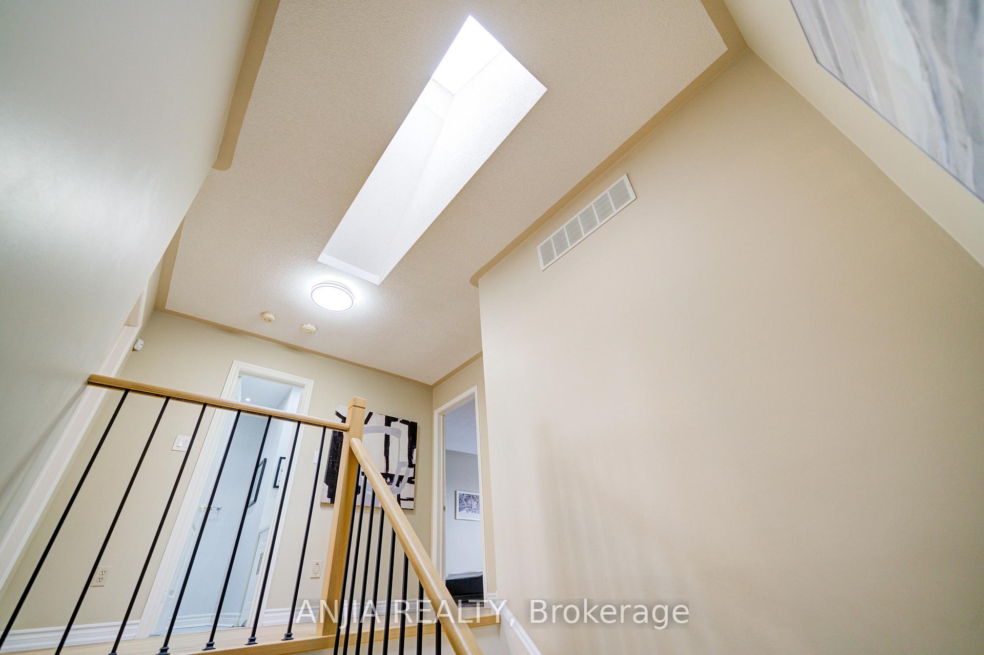 Photo 36 of 117 Redondo Drive, Vaughan, Beverley Glen — HOMEH