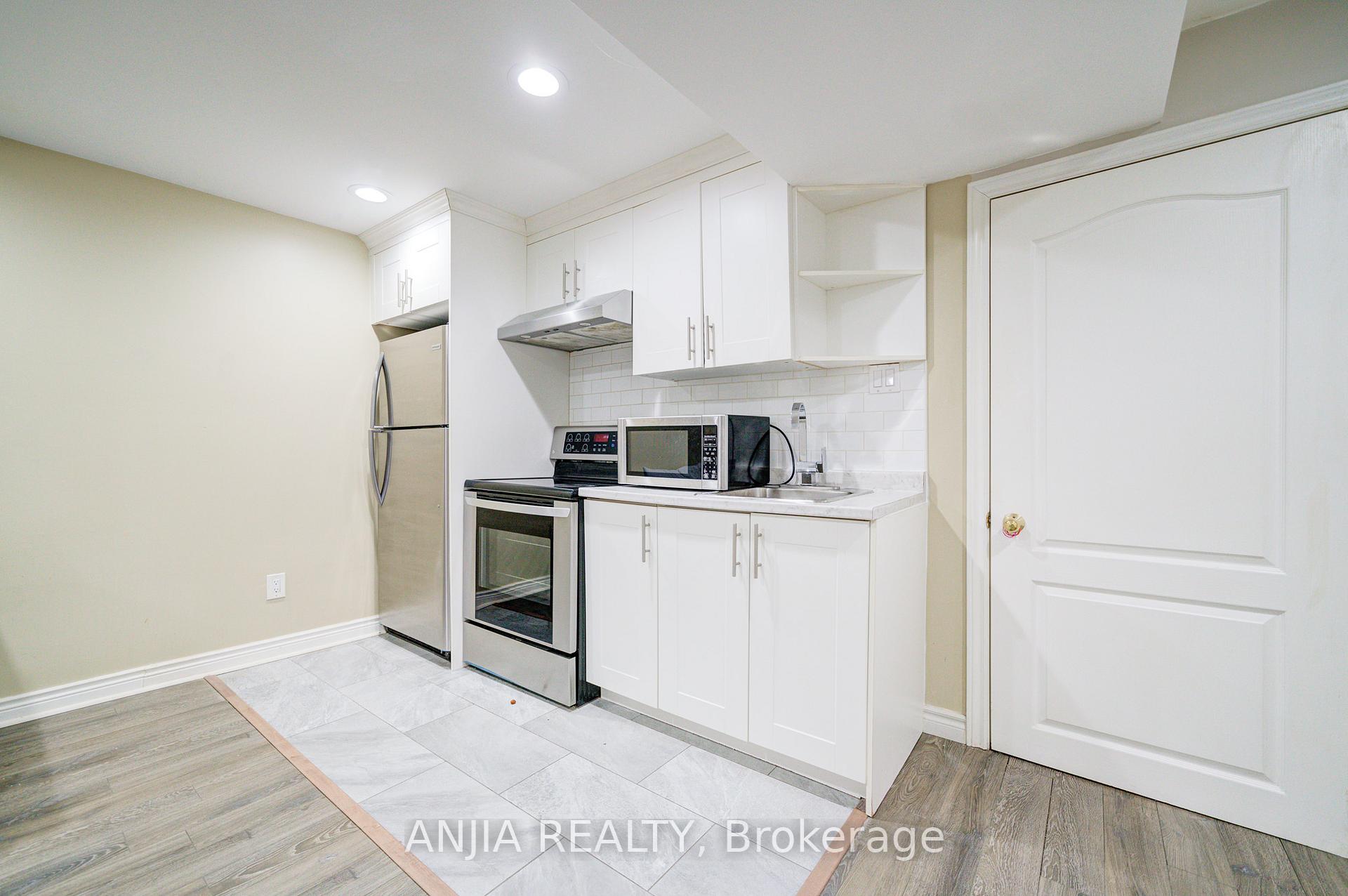 Photo 42 of 117 Redondo Drive, Vaughan, Beverley Glen — HOMEH