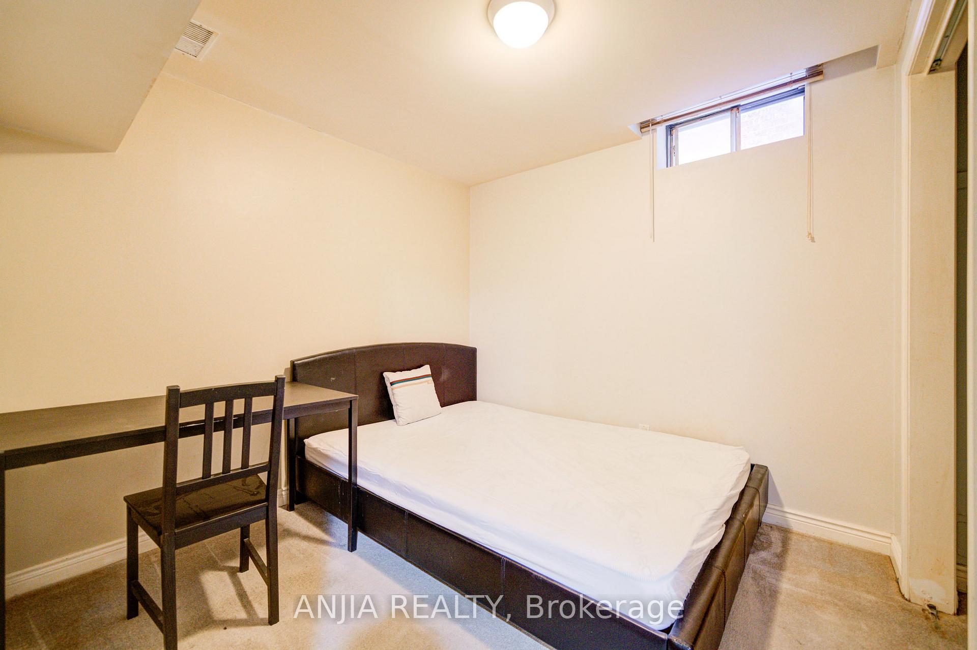 Photo 45 of 117 Redondo Drive, Vaughan, Beverley Glen — HOMEH
