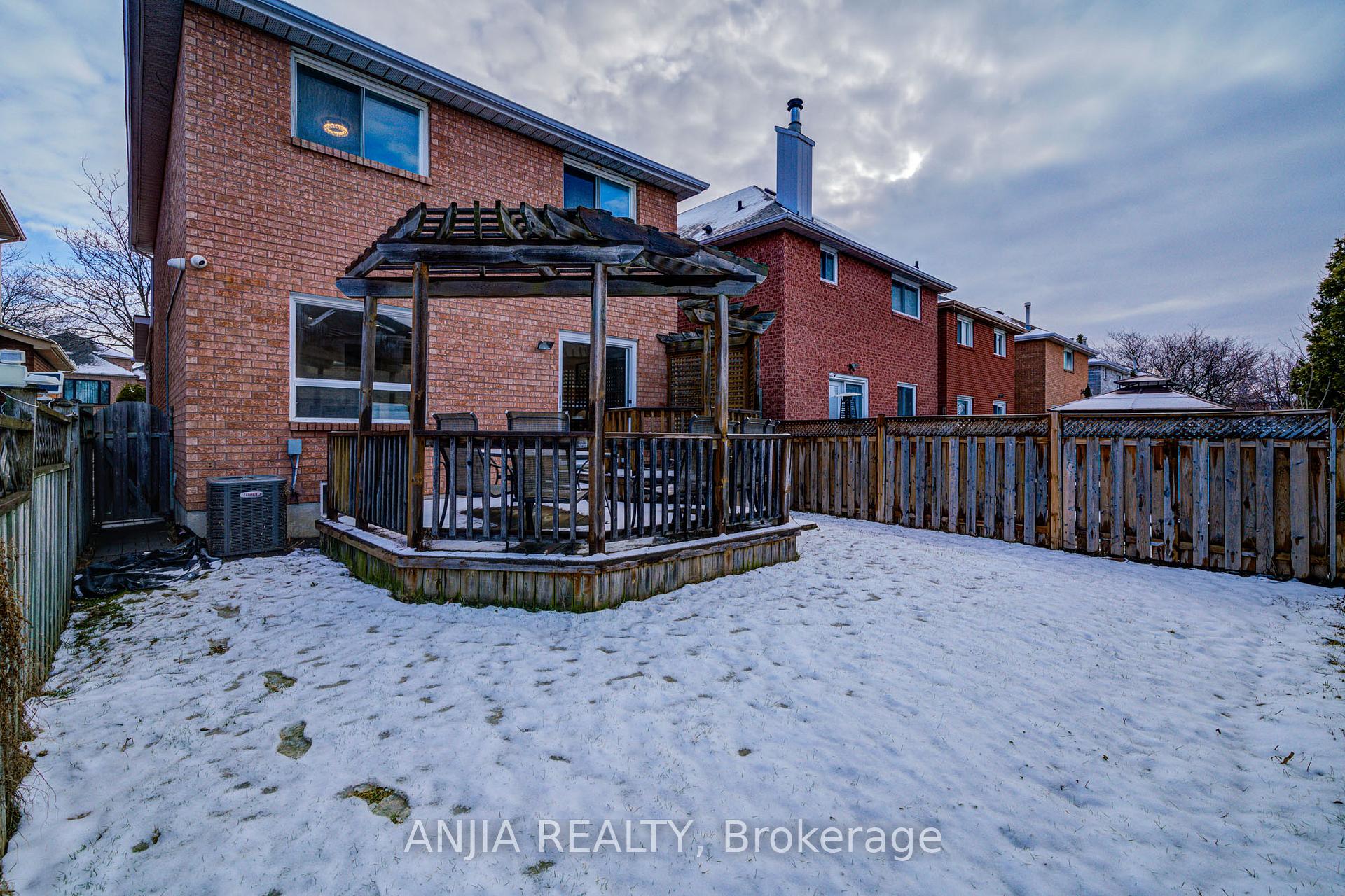 Photo 49 of 117 Redondo Drive, Vaughan, Beverley Glen — HOMEH