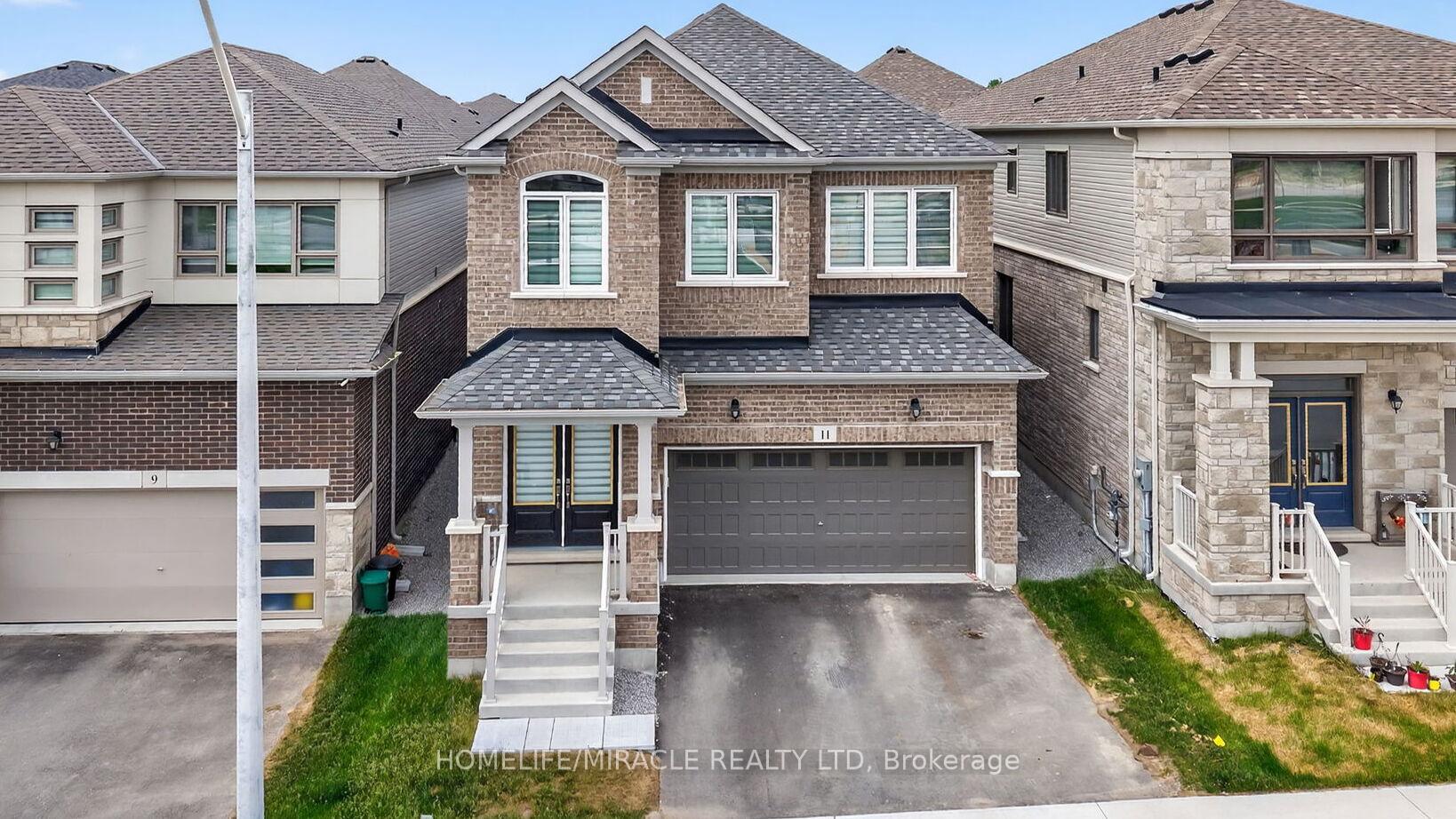 Photo 3 of 11 Phoenix Boulevard, Barrie, Rural Barrie Southeast — HOMEH