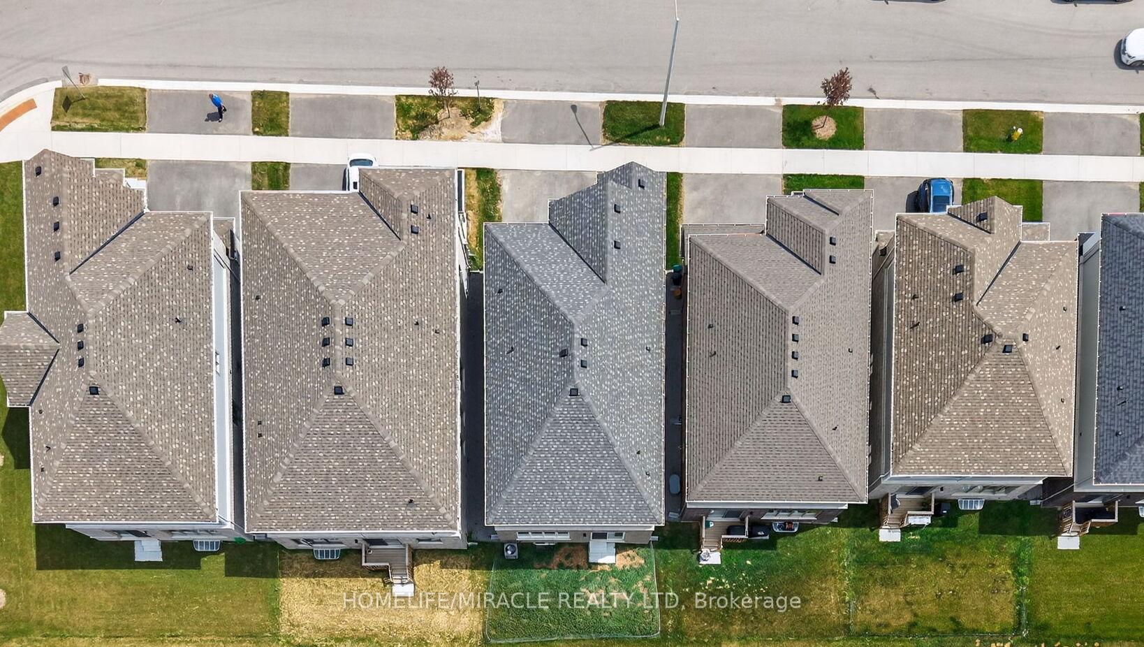 Photo 40 of 11 Phoenix Boulevard, Barrie, Rural Barrie Southeast — HOMEH