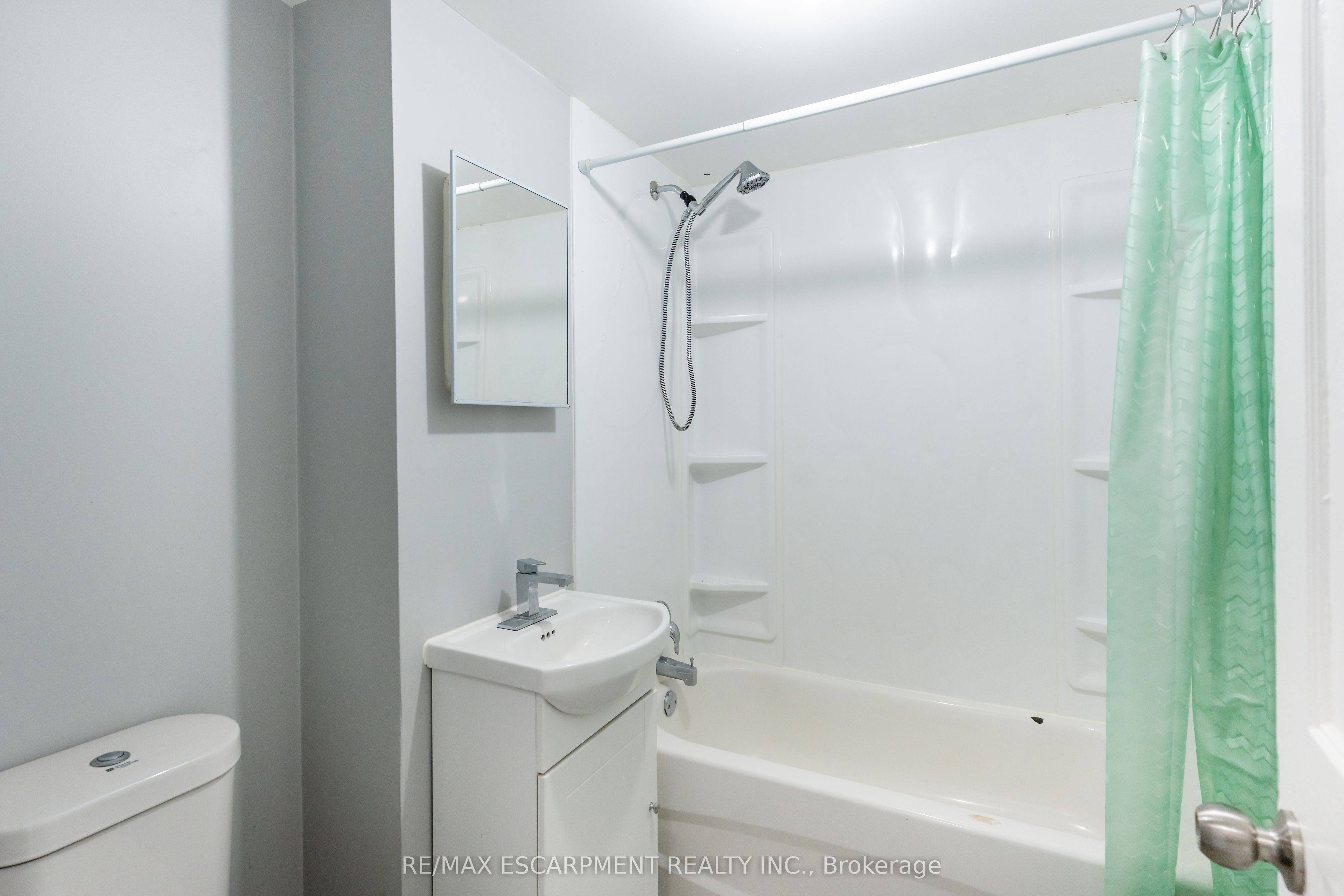 Photo 63 of 289 Roxborough Avenue N, Hamilton, Crown Point — HOMEH