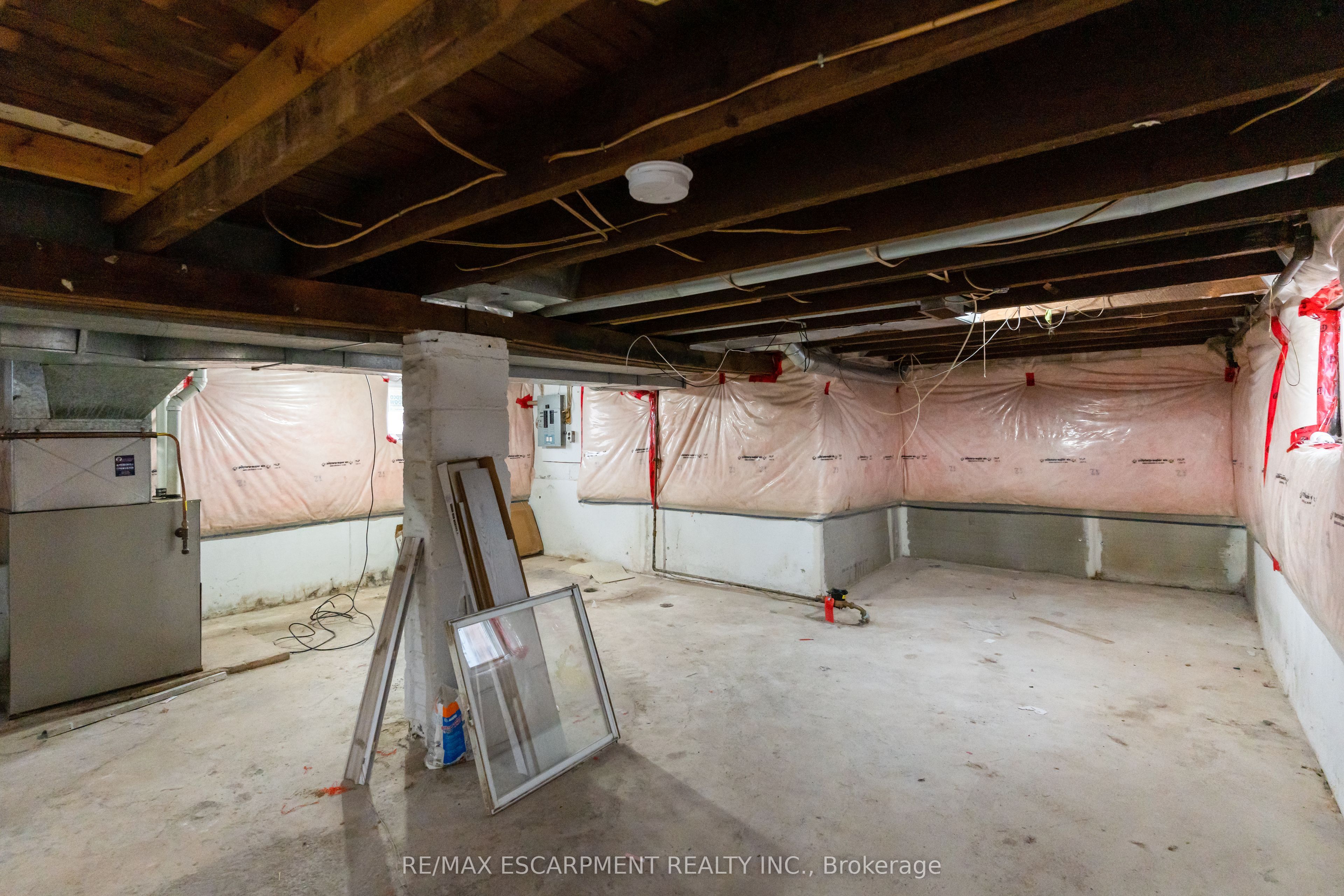 Photo 69 of 289 Roxborough Avenue N, Hamilton, Crown Point — HOMEH