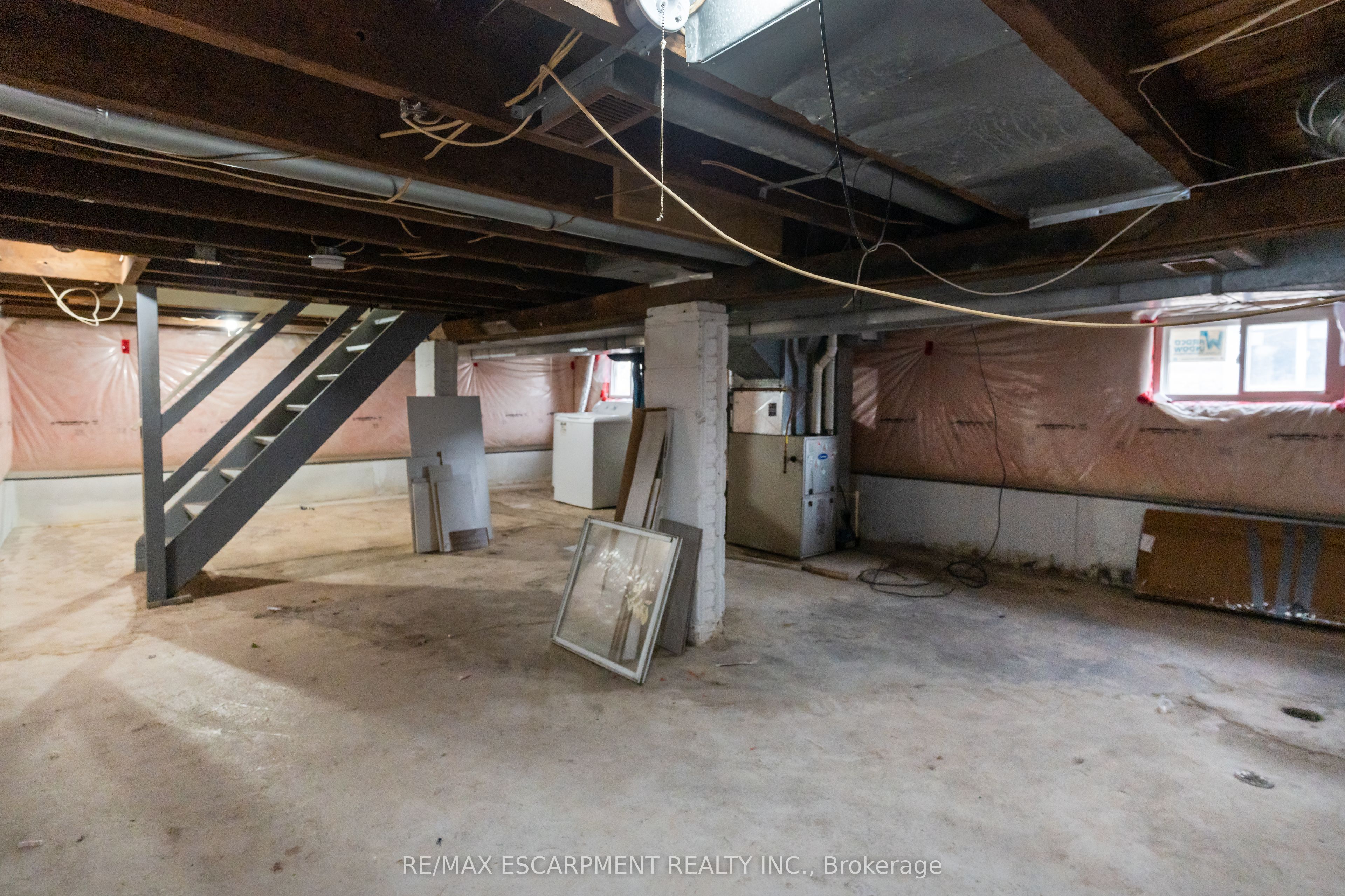 Photo 65 of 289 Roxborough Avenue N, Hamilton, Crown Point — HOMEH