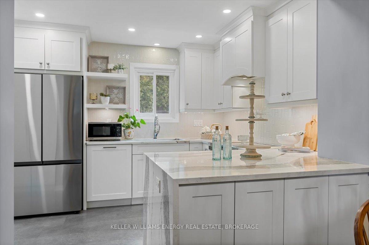 Photo 12 of 63 Fulton Crescent, Whitby, Williamsburg — HOMEH
