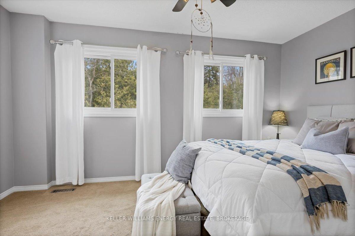 Photo 19 of 63 Fulton Crescent, Whitby, Williamsburg — HOMEH