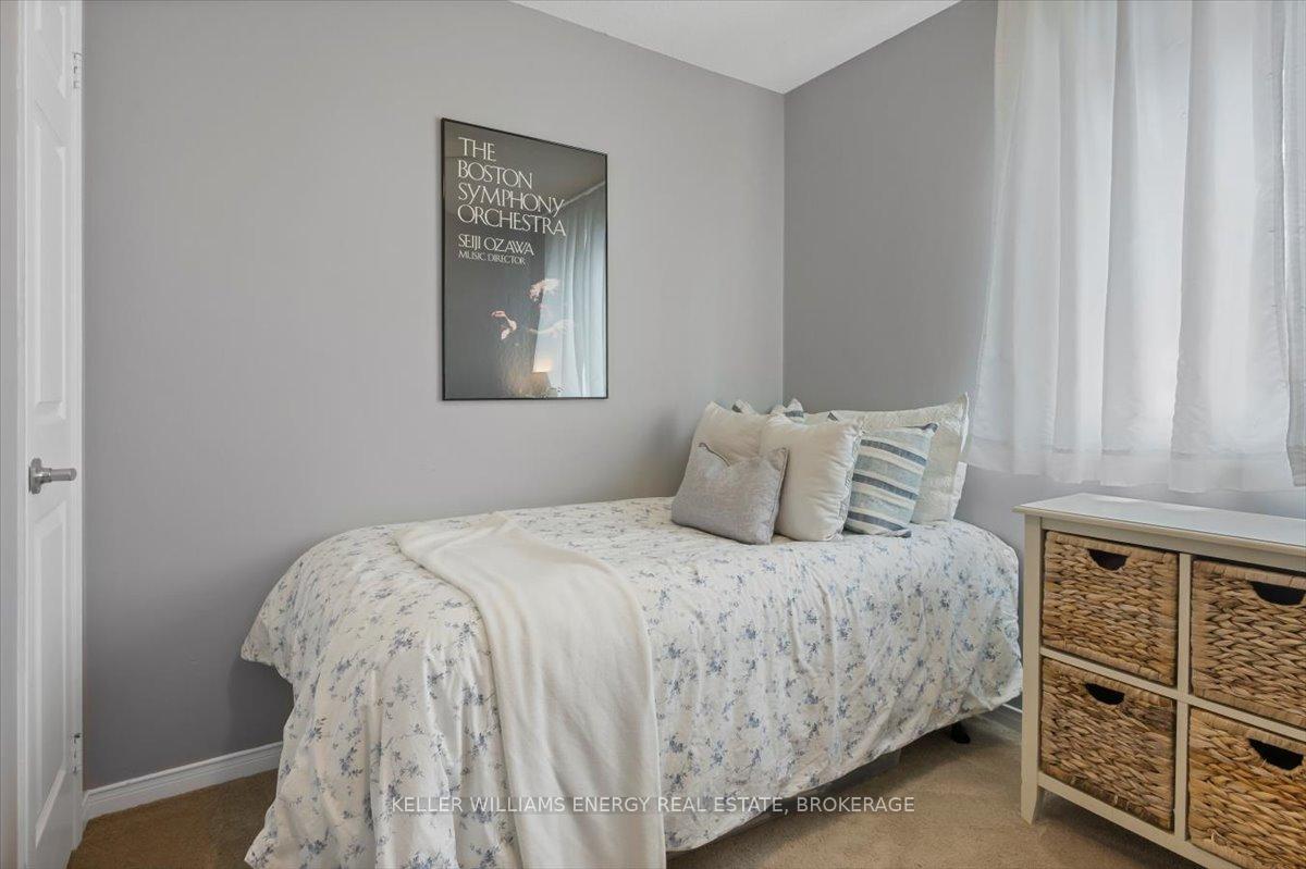 Photo 24 of 63 Fulton Crescent, Whitby, Williamsburg — HOMEH