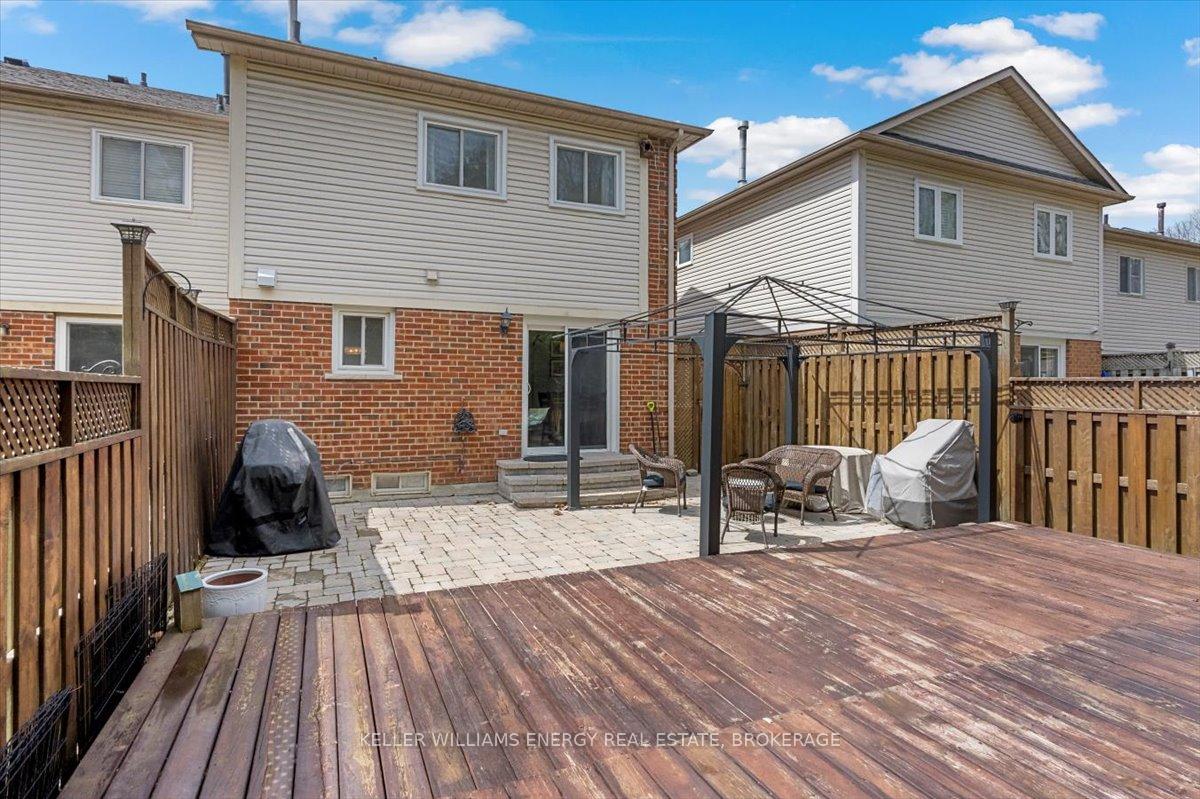 Photo 38 of 63 Fulton Crescent, Whitby, Williamsburg — HOMEH