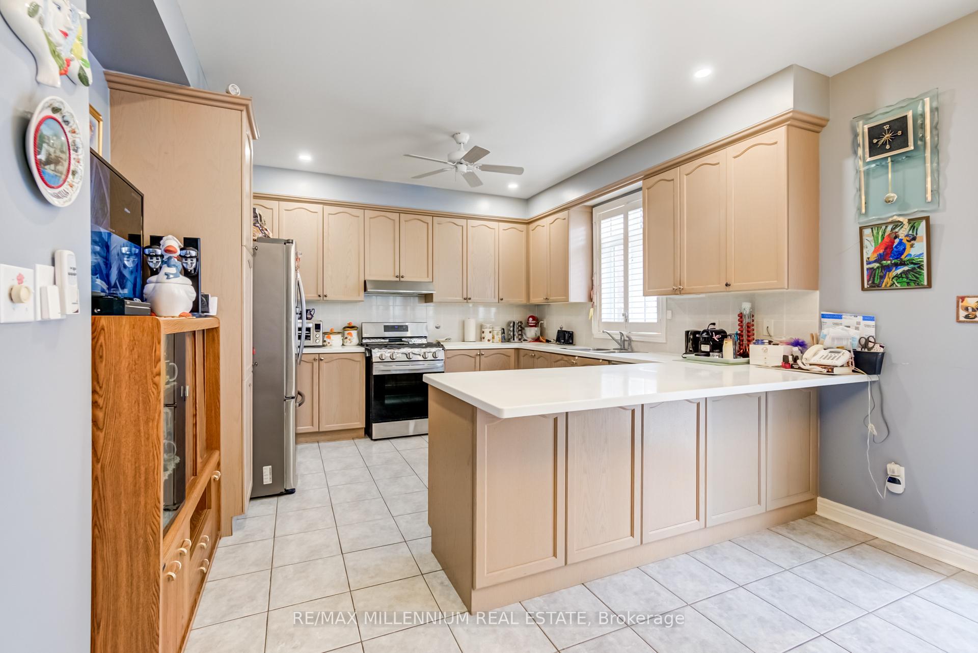 Photo 14 of 76 Vellore Avenue, Vaughan, Vellore Village — HOMEH