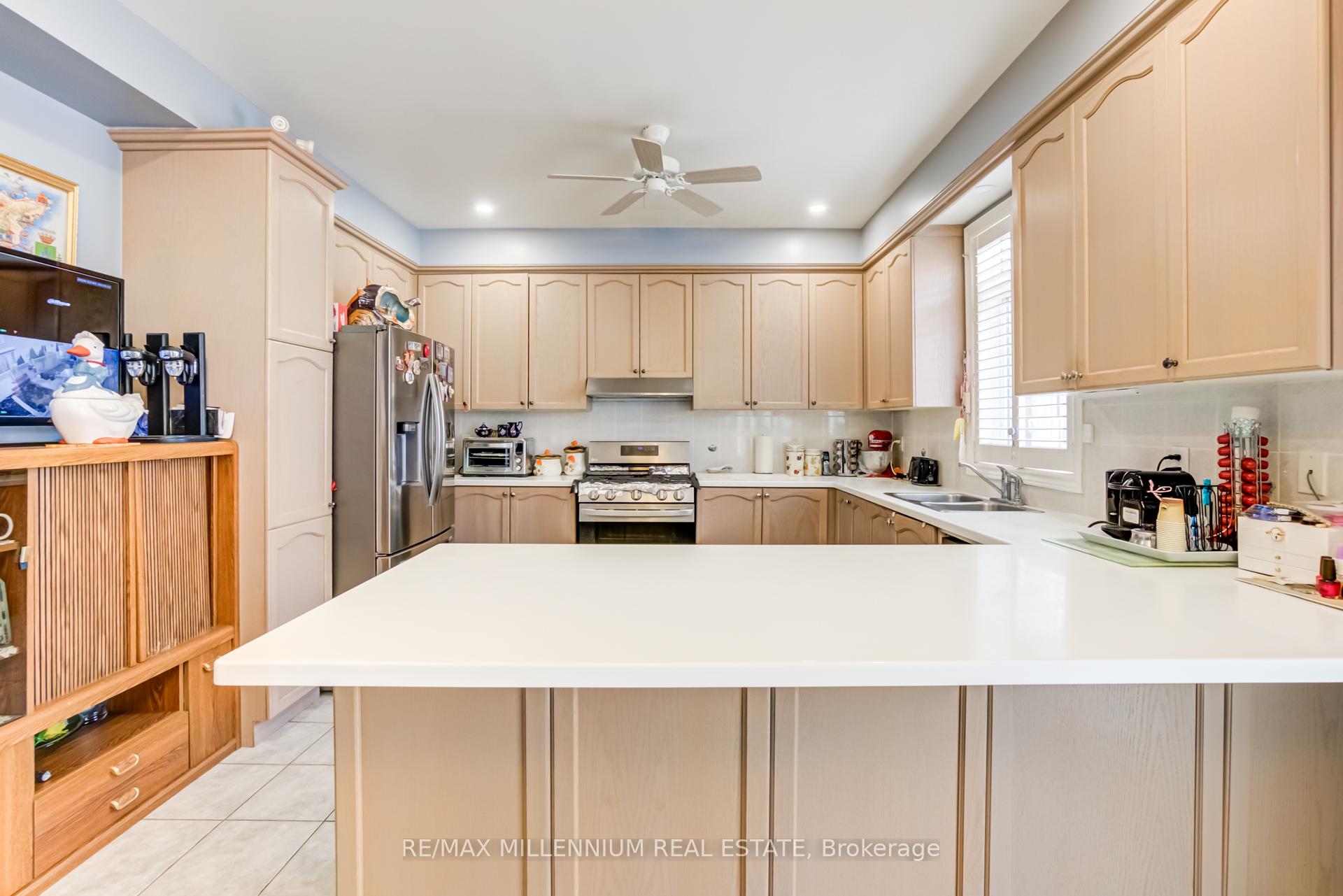 Photo 15 of 76 Vellore Avenue, Vaughan, Vellore Village — HOMEH