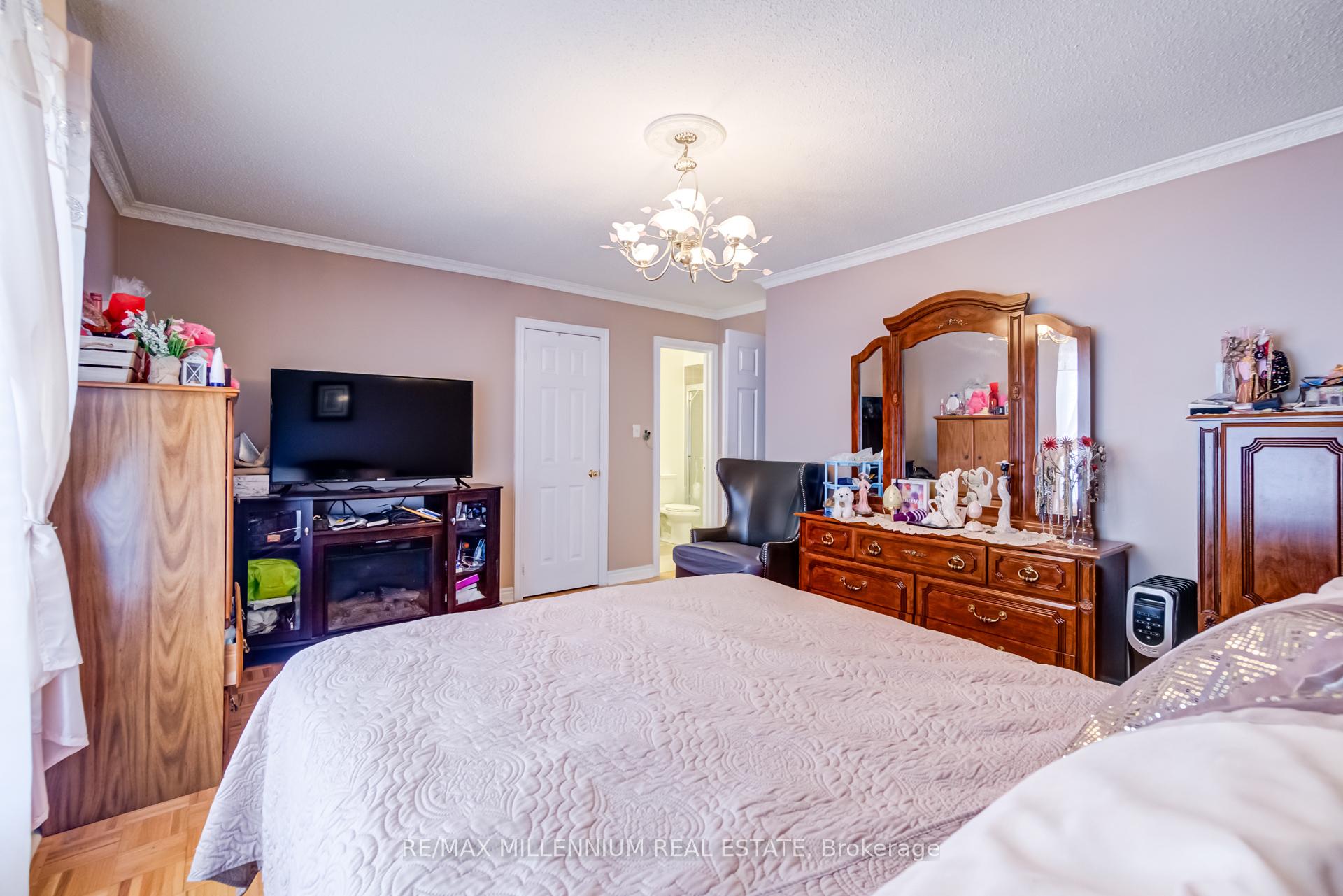 Photo 31 of 76 Vellore Avenue, Vaughan, Vellore Village — HOMEH