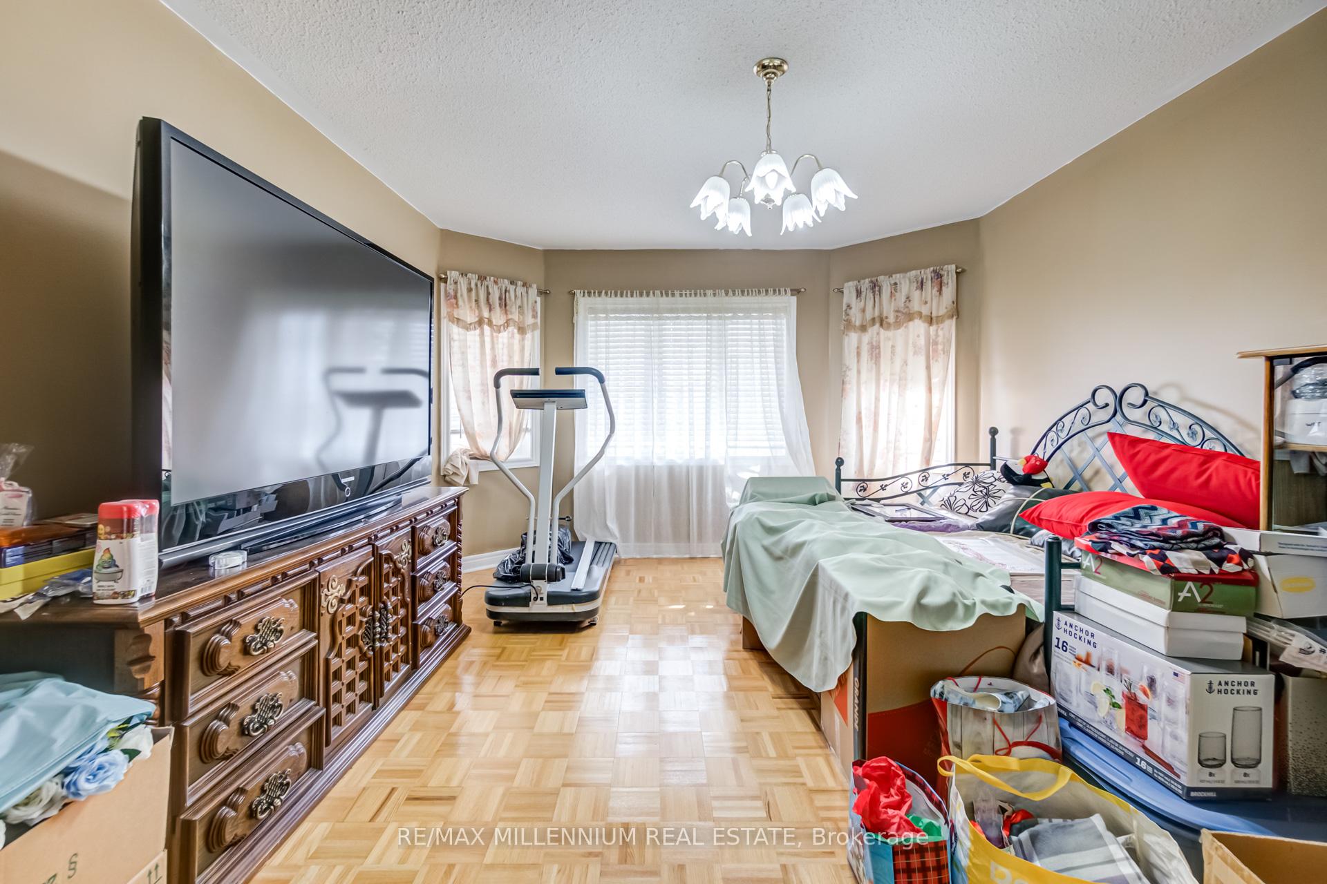 Photo 33 of 76 Vellore Avenue, Vaughan, Vellore Village — HOMEH