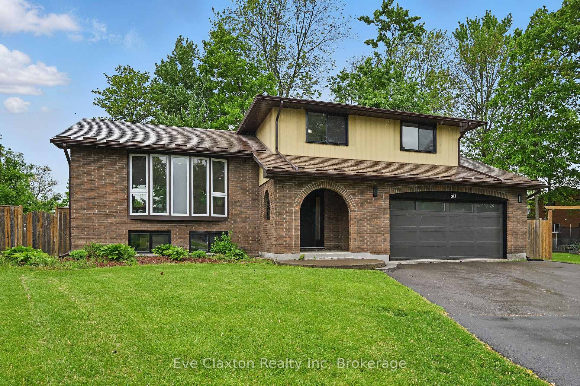 Front of 50 Sherwood Forest Trail
