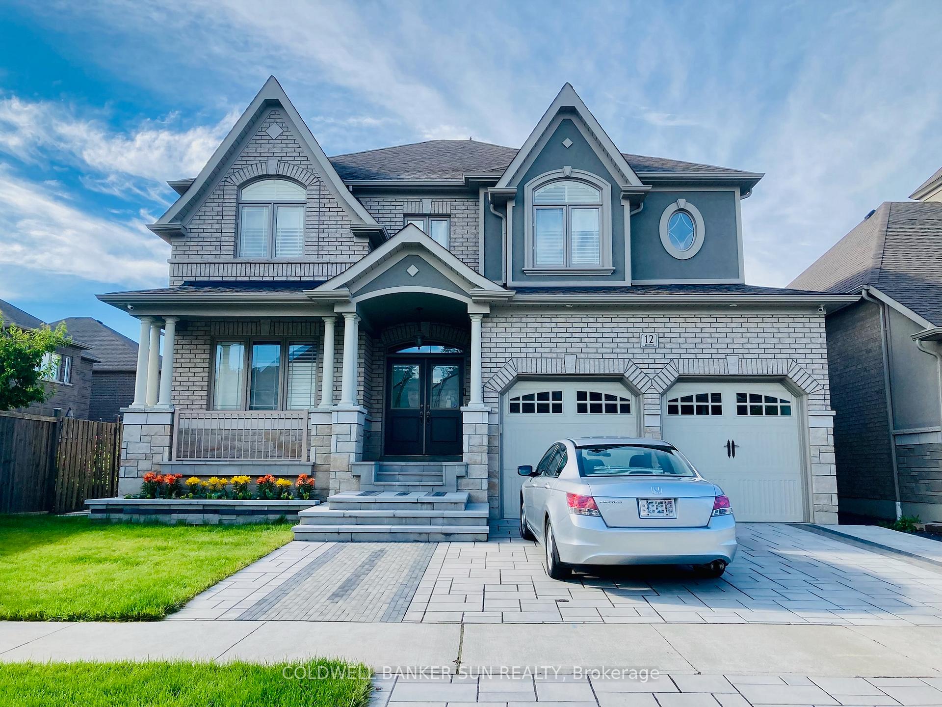 Photo 1 of 12 Greenlands Court, Whitby, Williamsburg — HOMEH