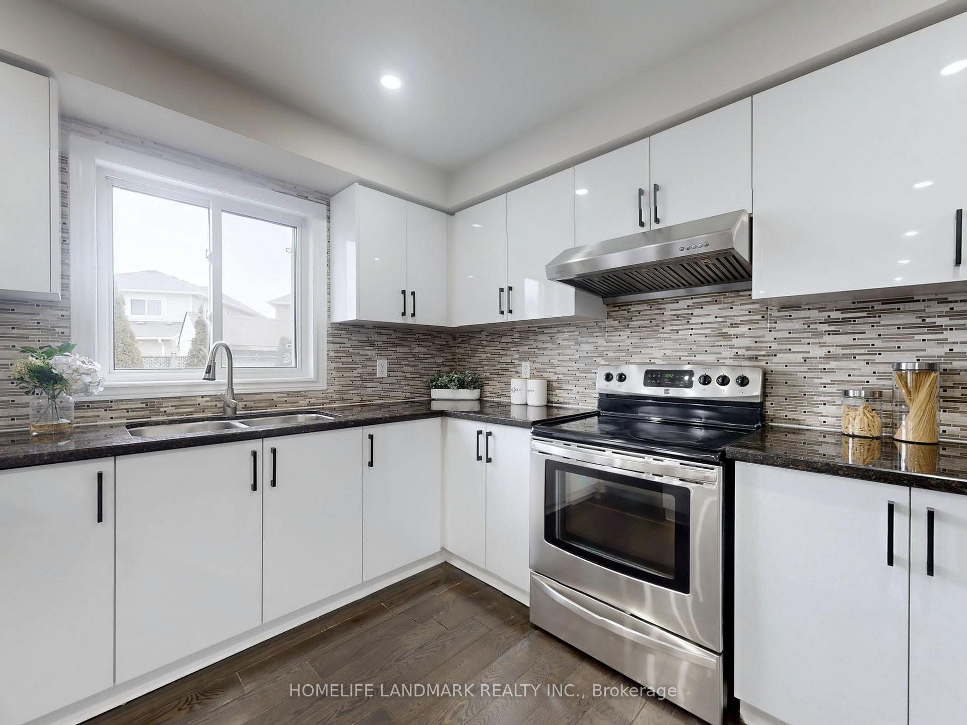Photo 12 of 143 Baycliffe Drive, Whitby, Williamsburg — HOMEH