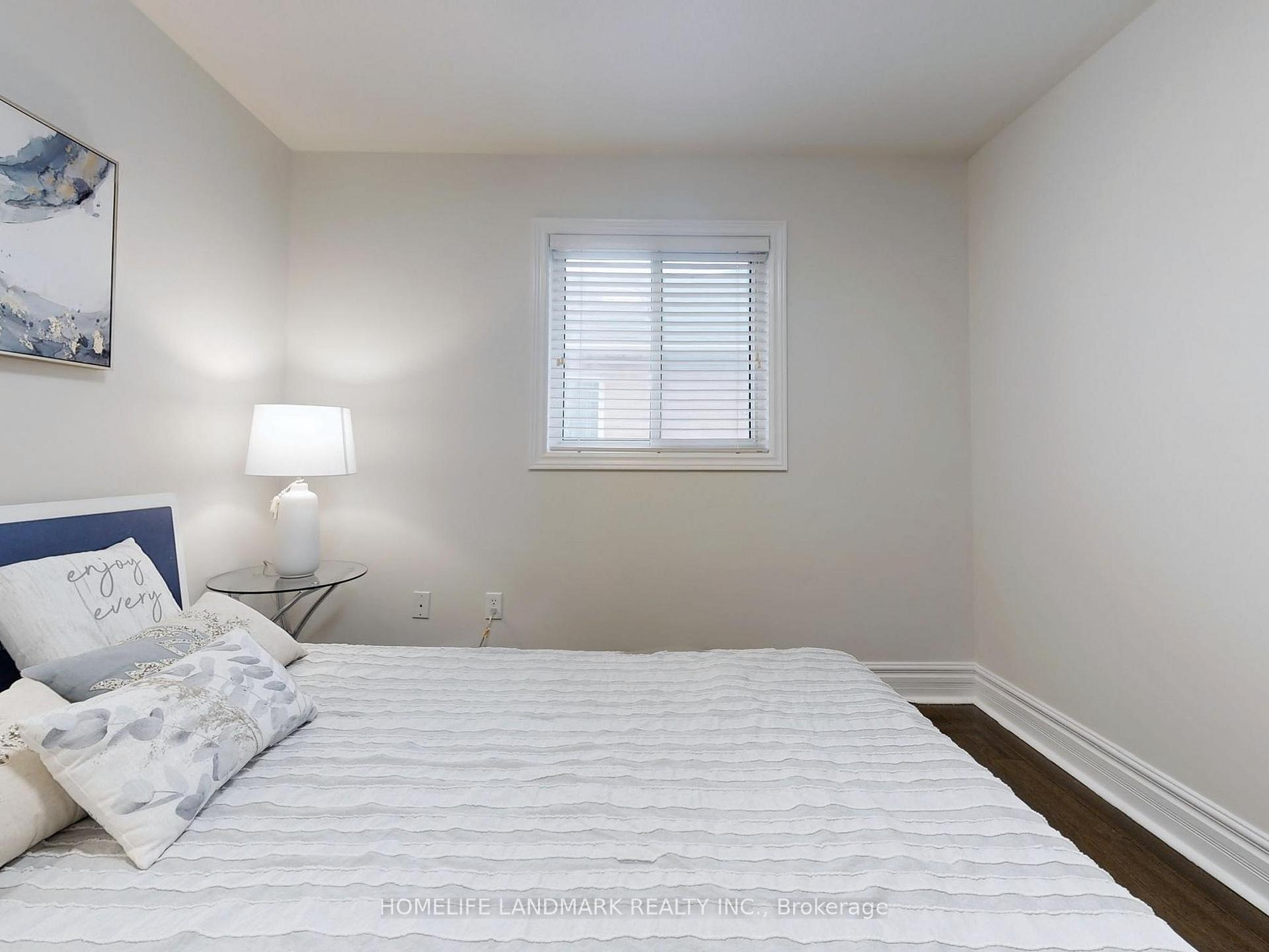 Photo 33 of 143 Baycliffe Drive, Whitby, Williamsburg — HOMEH