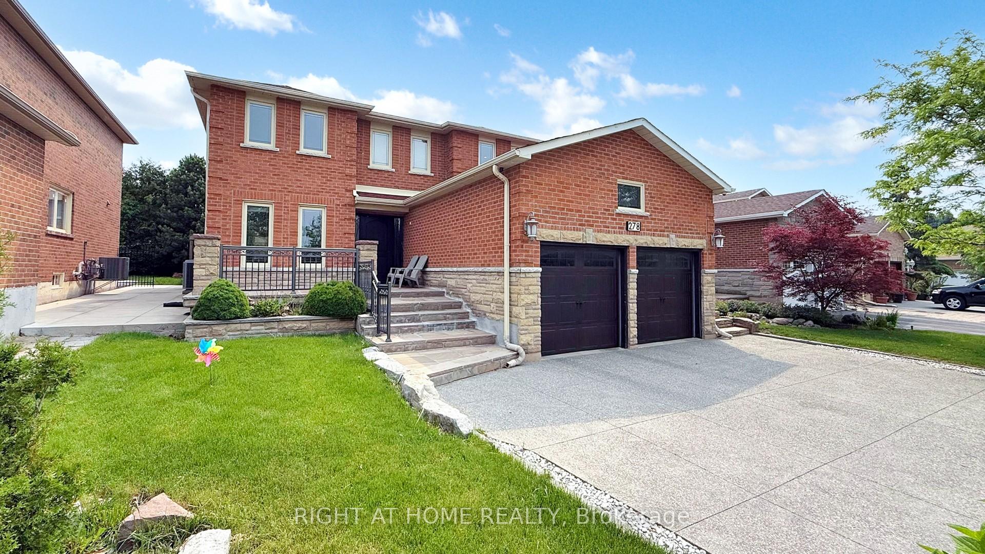 Photo 3 of Unit Main, 278 Barrhill Road, Vaughan, Maple — HOMEH