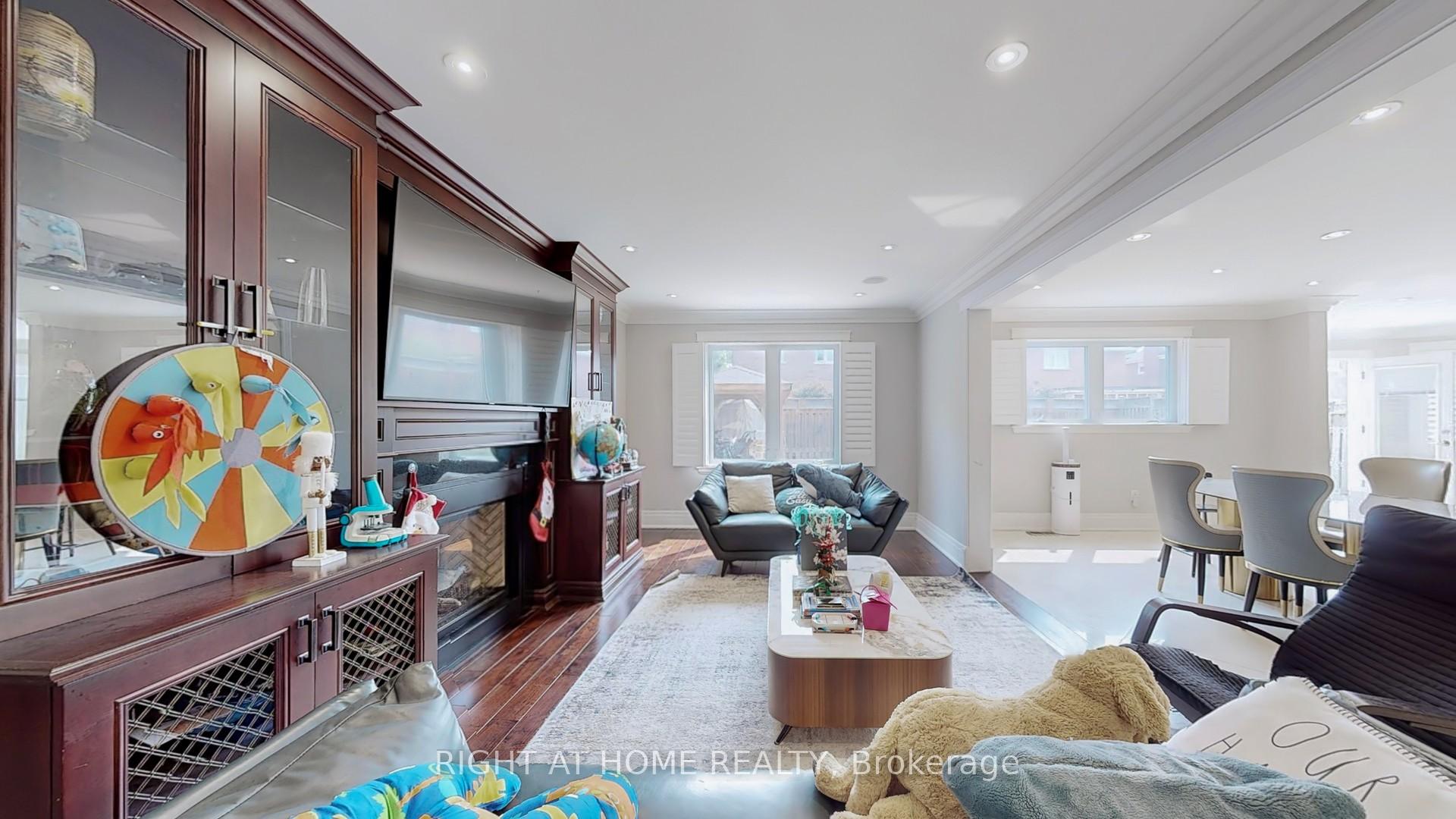 Photo 8 of Unit Main, 278 Barrhill Road, Vaughan, Maple — HOMEH