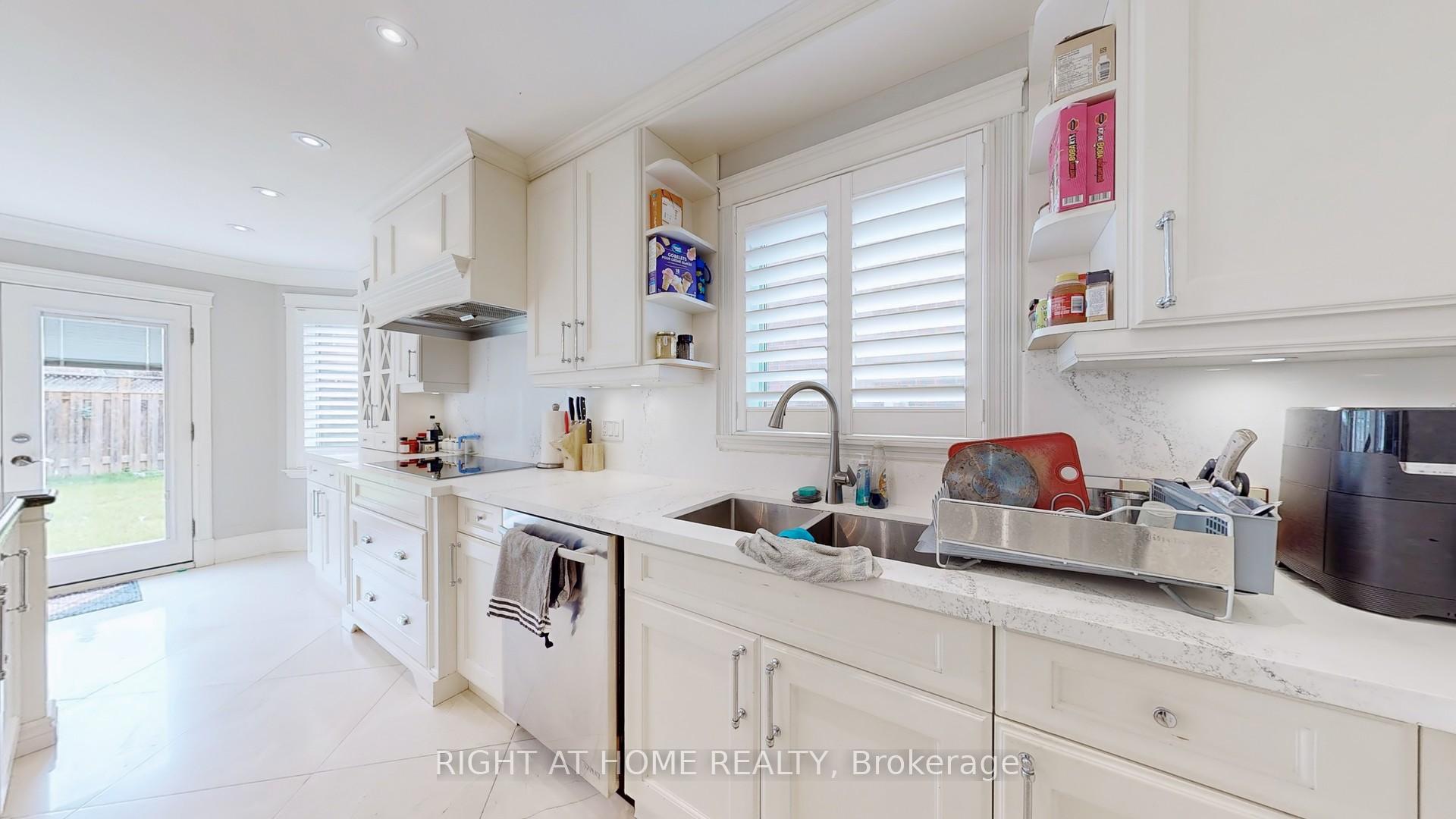 Photo 15 of Unit Main, 278 Barrhill Road, Vaughan, Maple — HOMEH