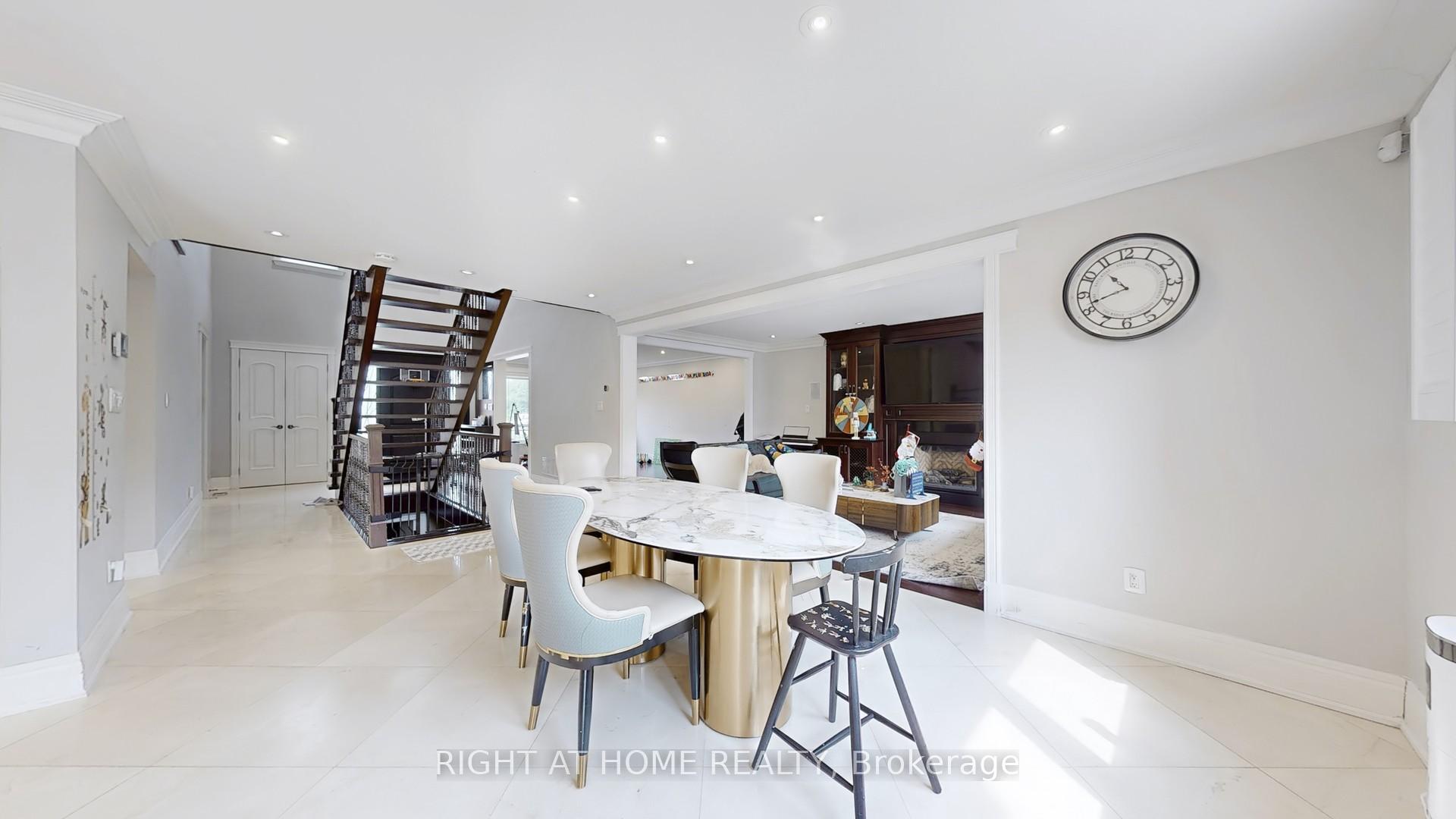 Photo 18 of Unit Main, 278 Barrhill Road, Vaughan, Maple — HOMEH