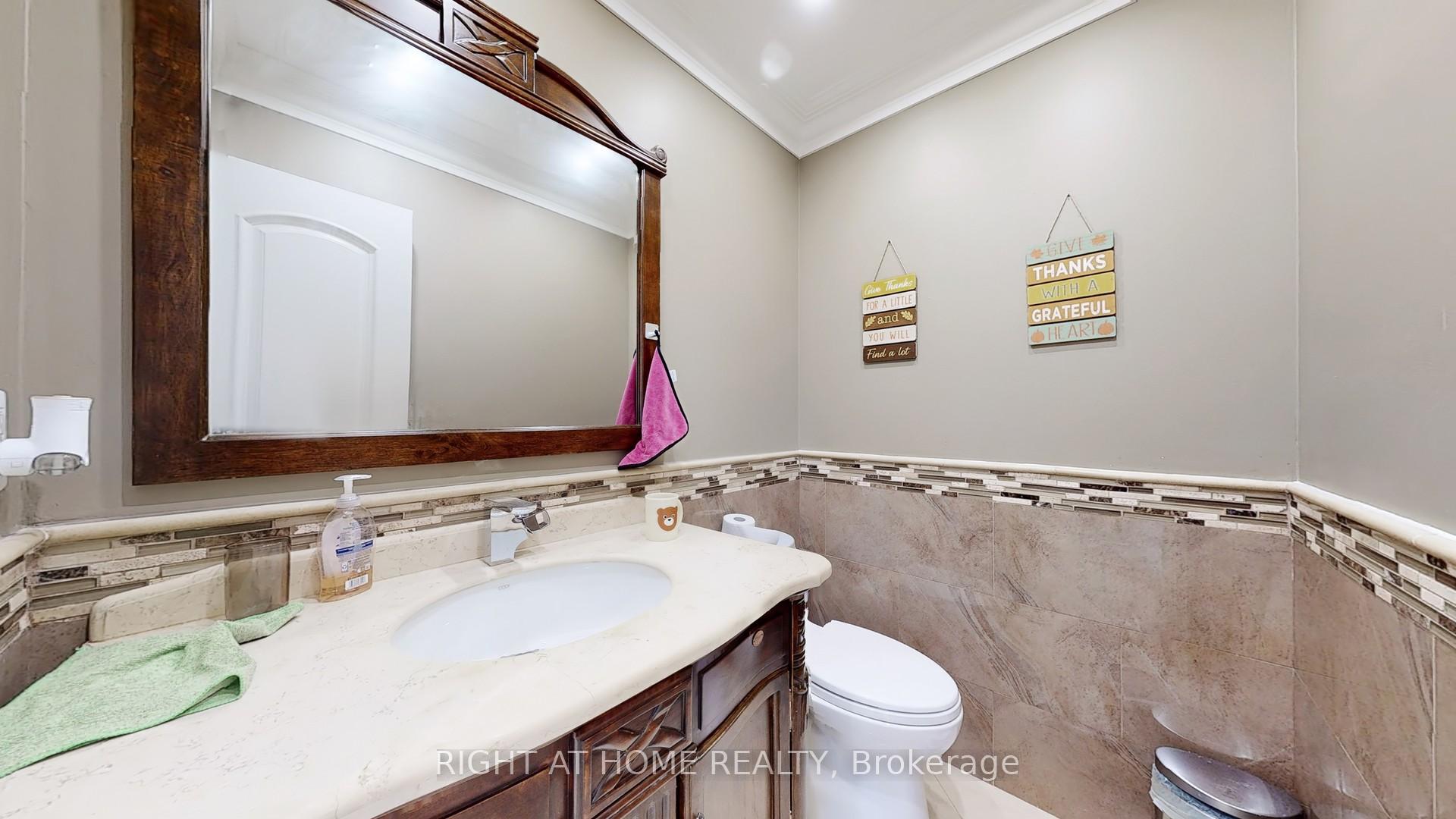 Photo 24 of Unit Main, 278 Barrhill Road, Vaughan, Maple — HOMEH