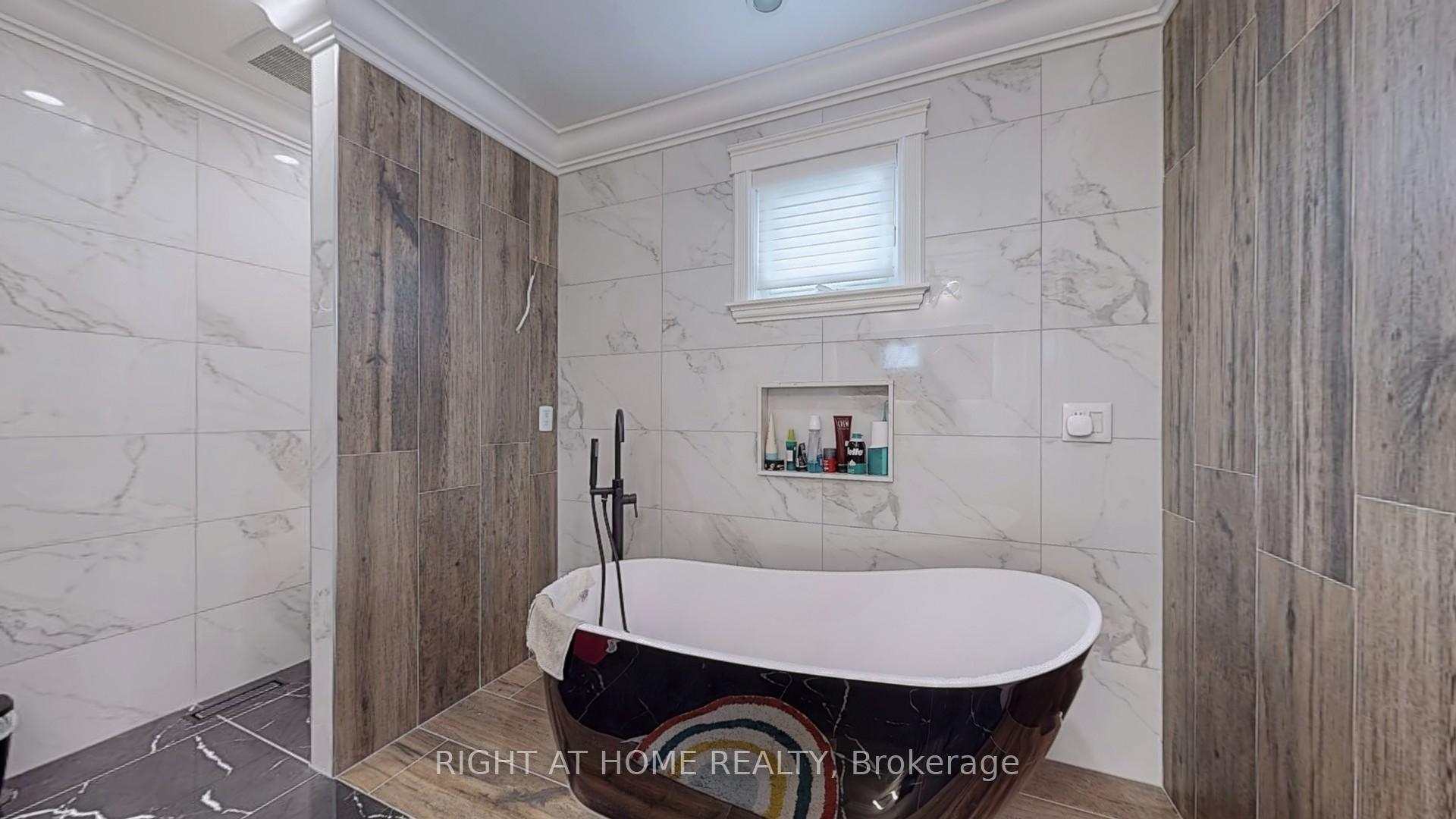 Photo 35 of Unit Main, 278 Barrhill Road, Vaughan, Maple — HOMEH