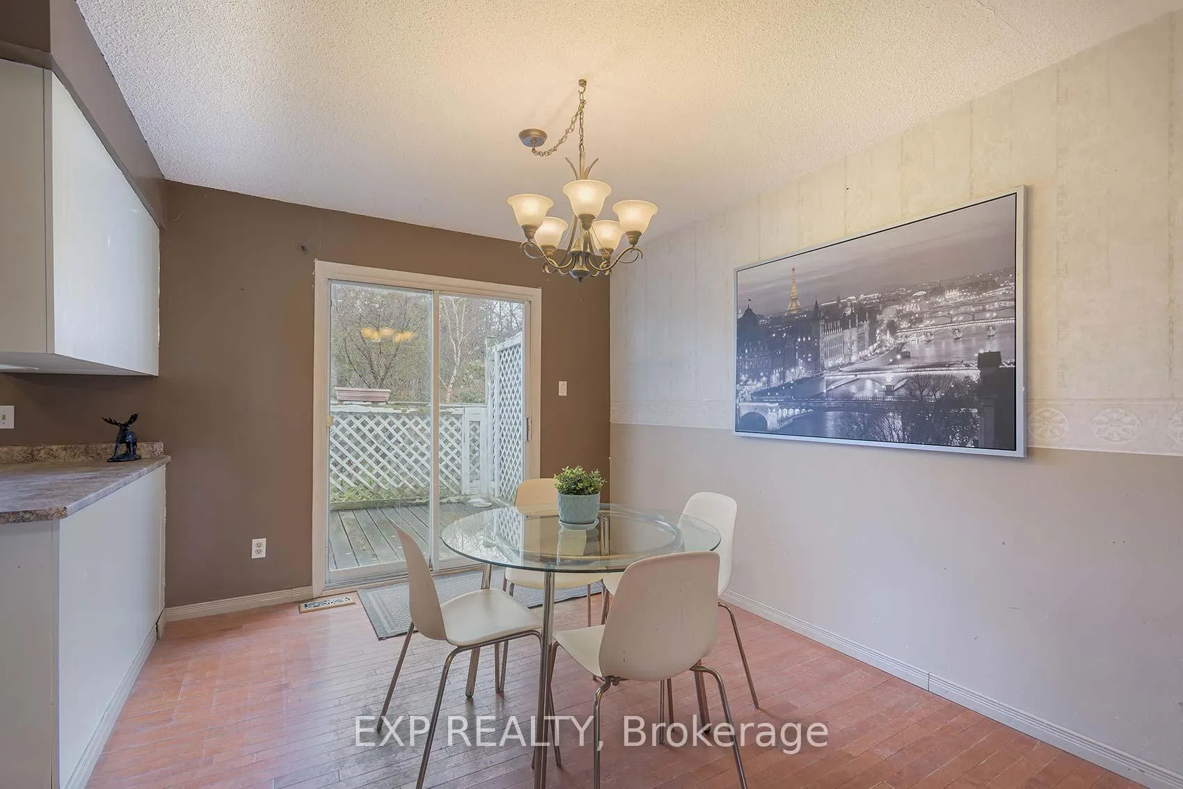 Photo 9 of 310 Crawford Street, Barrie, Ardagh — HOMEH