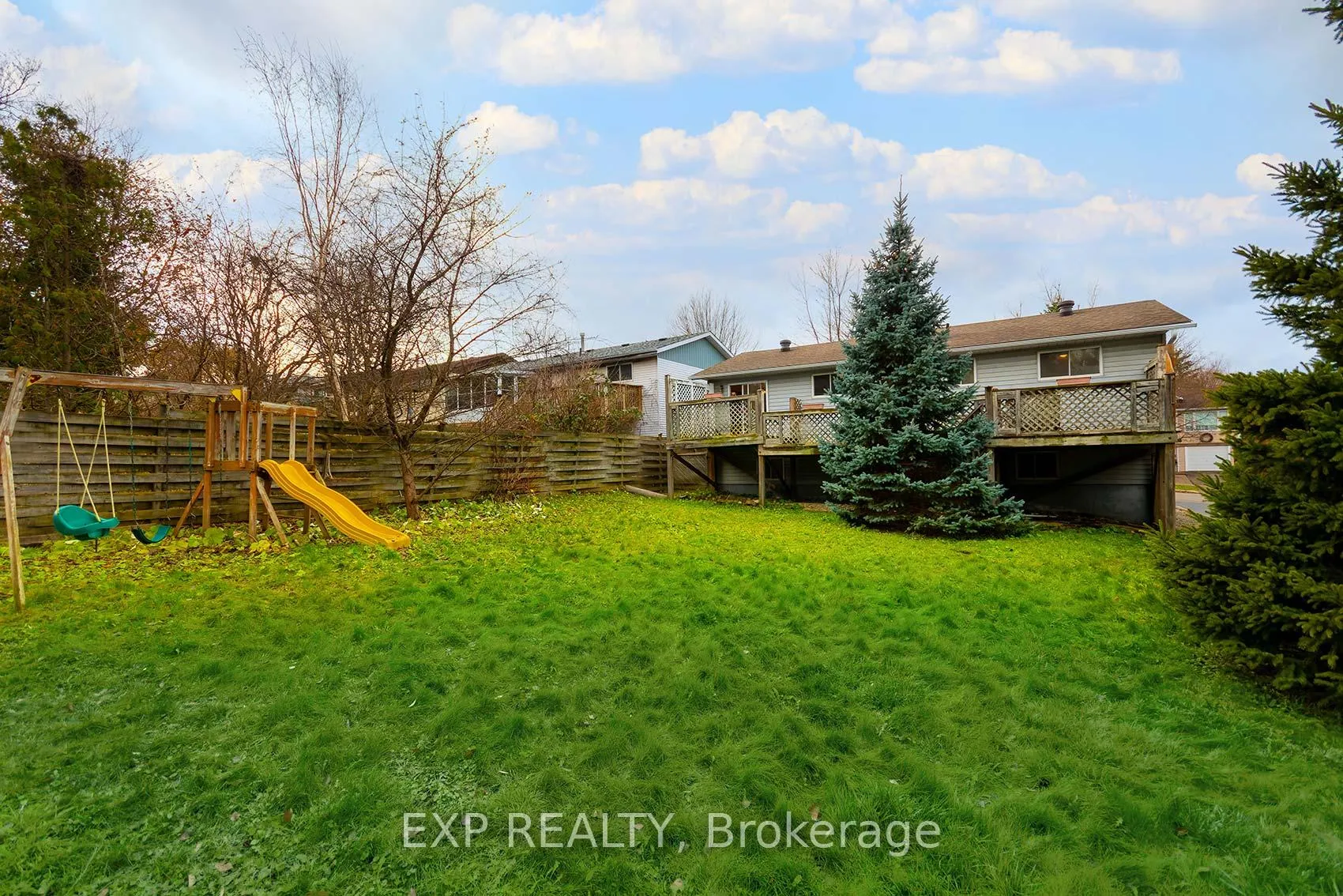 Photo 24 of 310 Crawford Street, Barrie, Ardagh — HOMEH