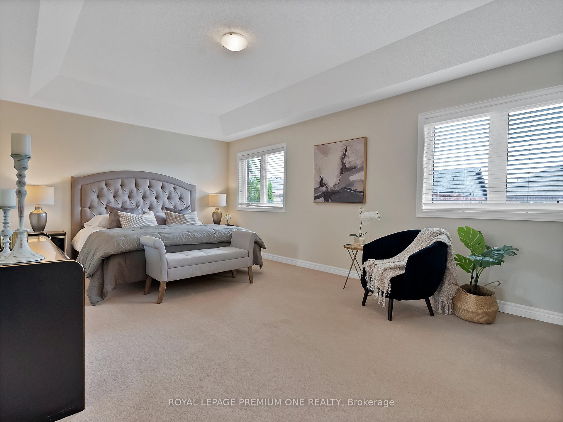 Photo 11 of 163 Tonner Crescent, Aurora, Bayview Northeast — HOMEH