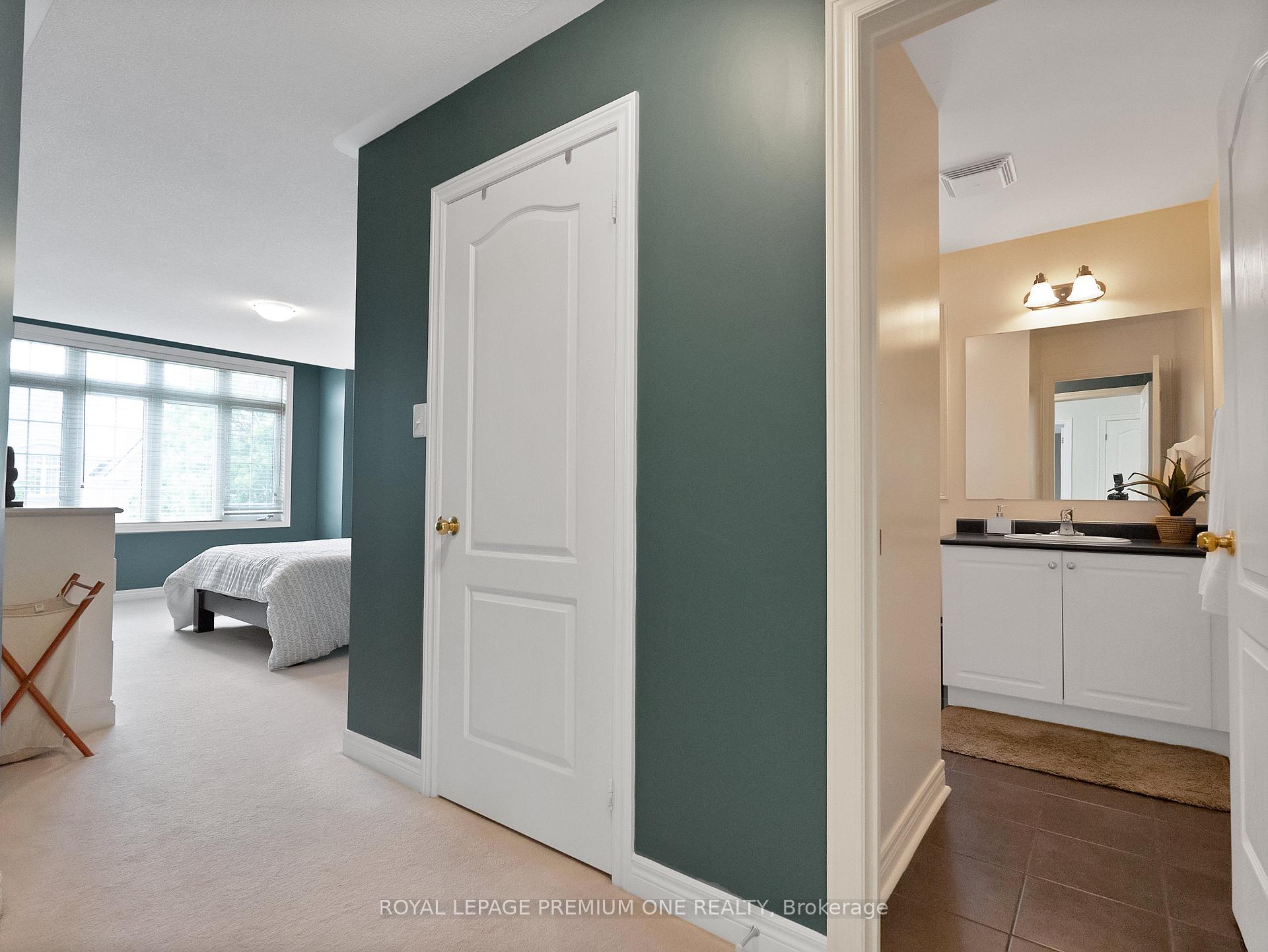 Photo 15 of 163 Tonner Crescent, Aurora, Bayview Northeast — HOMEH