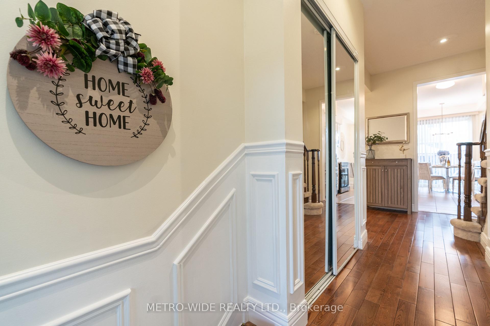 Photo 4 of 51 Silverwood Circle, Ajax, Central East — HOMEH