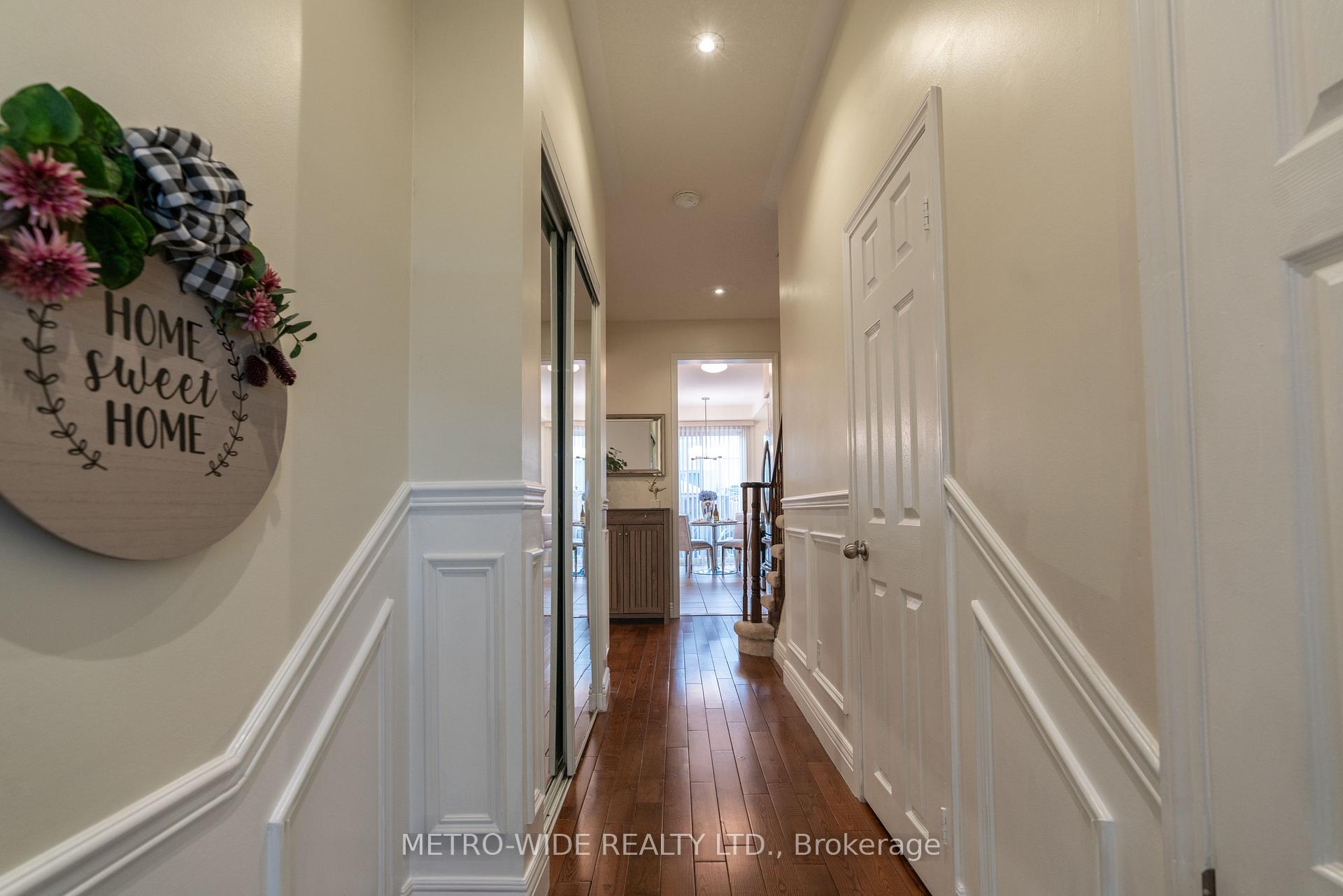 Photo 7 of 51 Silverwood Circle, Ajax, Central East — HOMEH