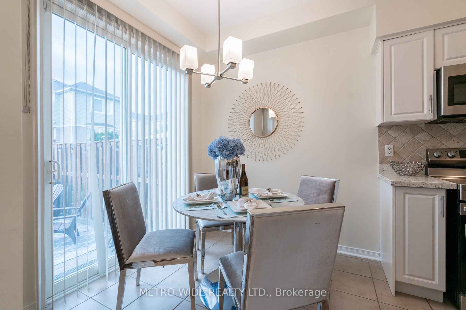 Photo 20 of 51 Silverwood Circle, Ajax, Central East — HOMEH