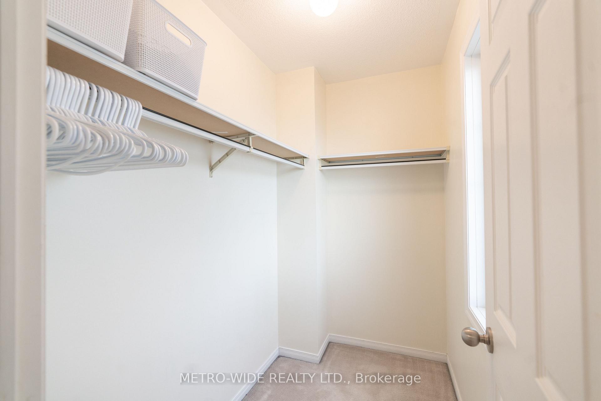 Photo 32 of 51 Silverwood Circle, Ajax, Central East — HOMEH