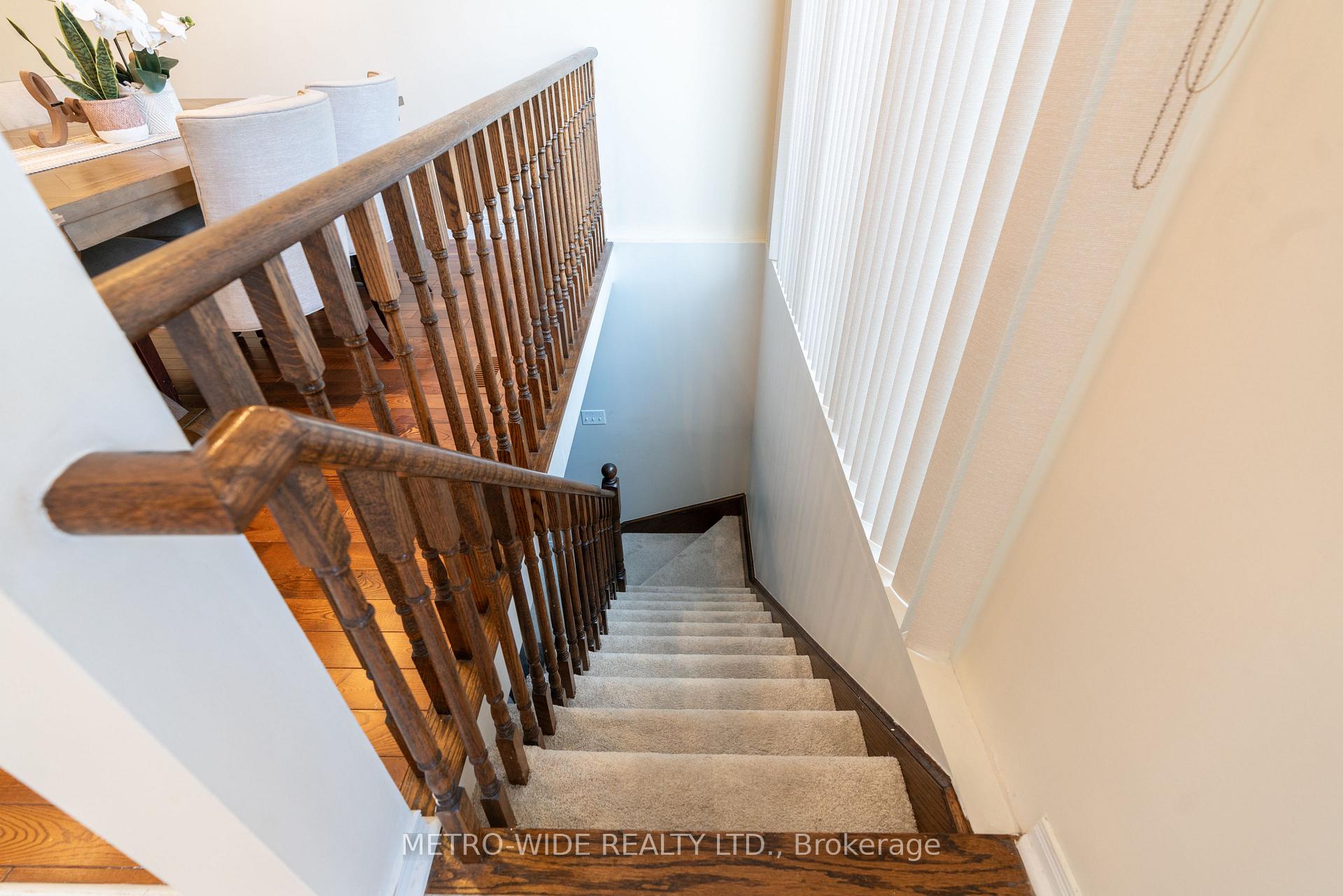 Photo 37 of 51 Silverwood Circle, Ajax, Central East — HOMEH