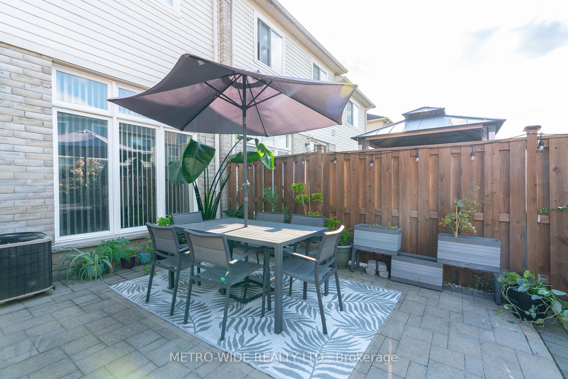 Photo 40 of 51 Silverwood Circle, Ajax, Central East — HOMEH