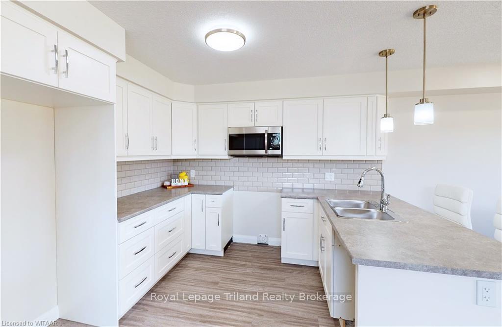 Photo 3 of Unit B, 135 Wimpole Street, West Perth, Mitchell — HOMEH