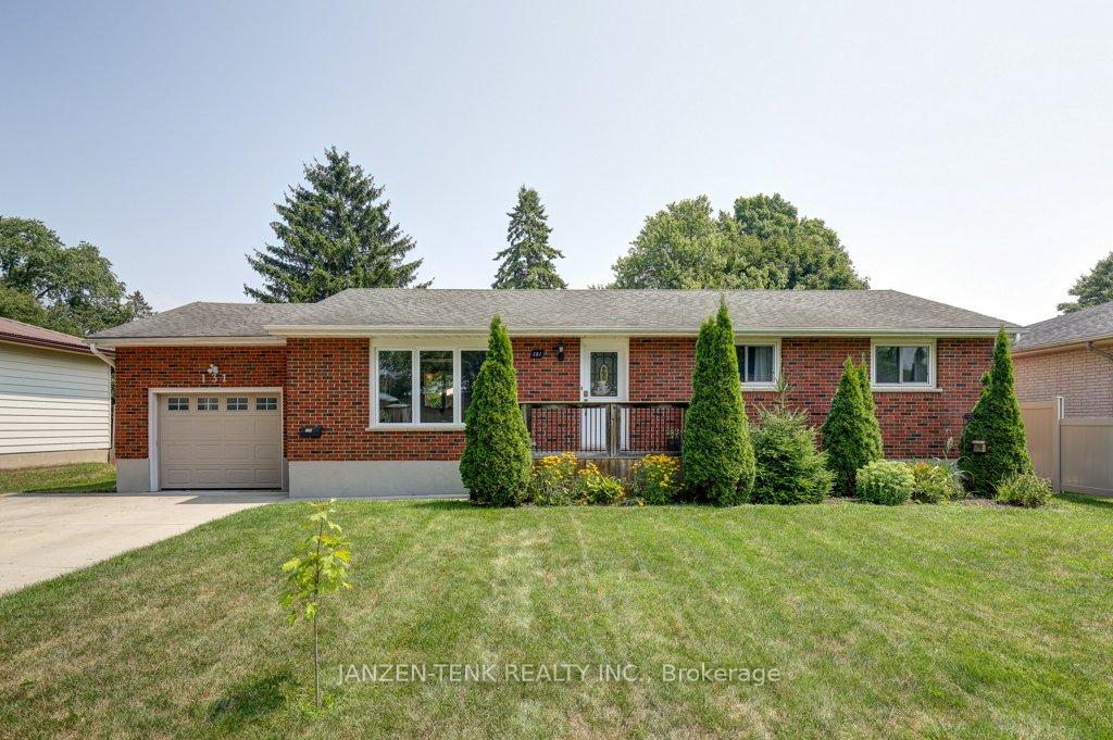 Photo 1 of 131 Fourth Avenue, Aylmer — HOMEH