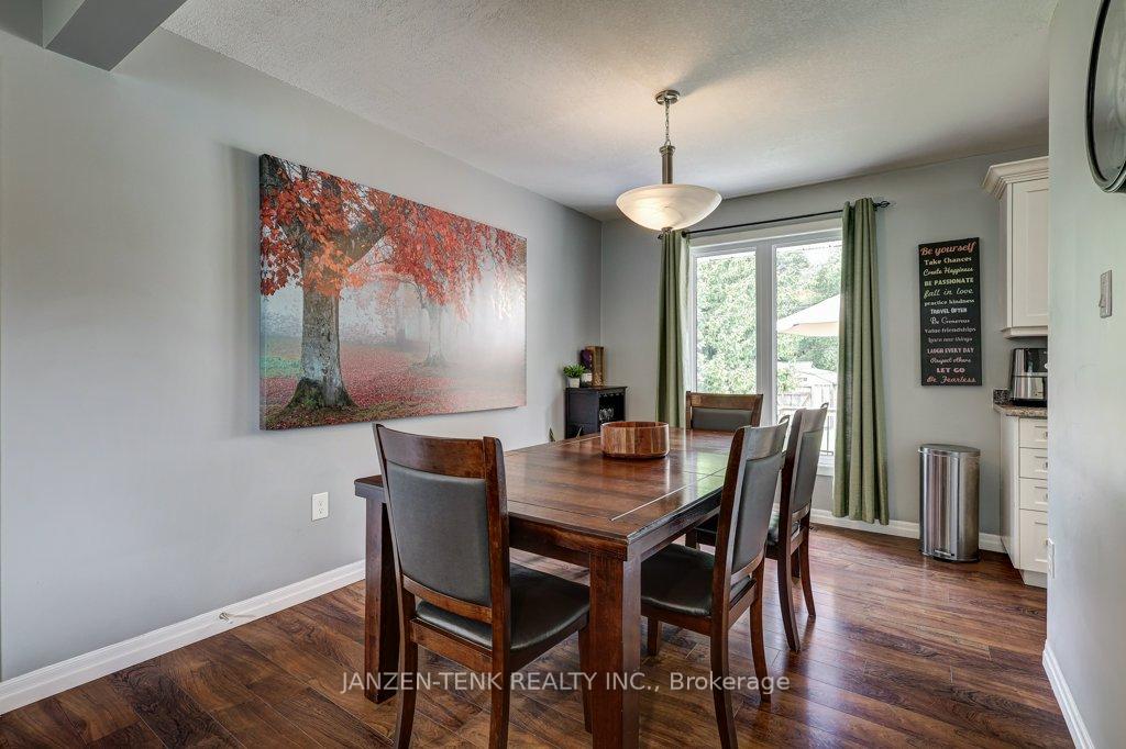 Photo 13 of 131 Fourth Avenue, Aylmer — HOMEH
